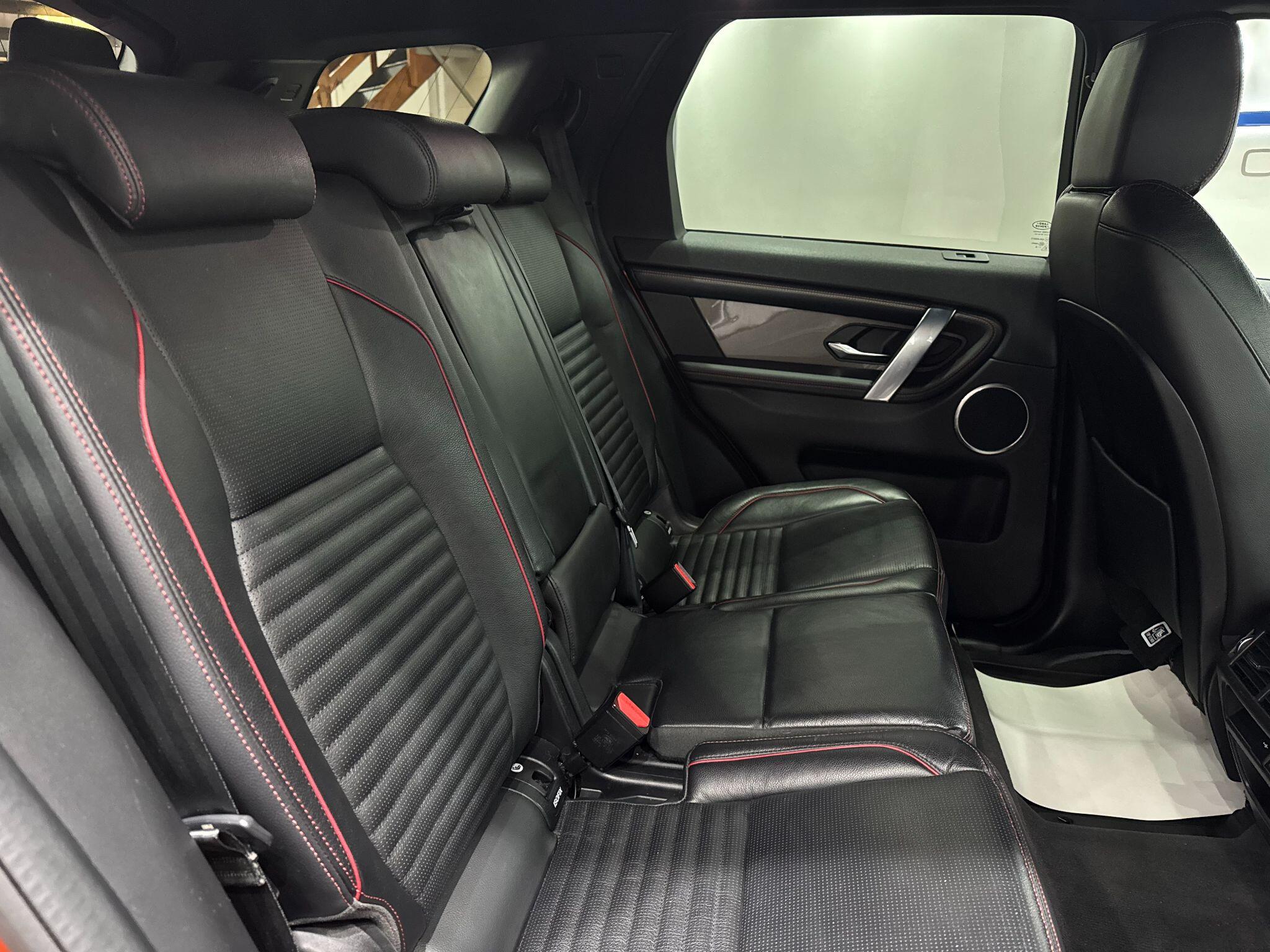 Land Rover Discovery Sport view 46