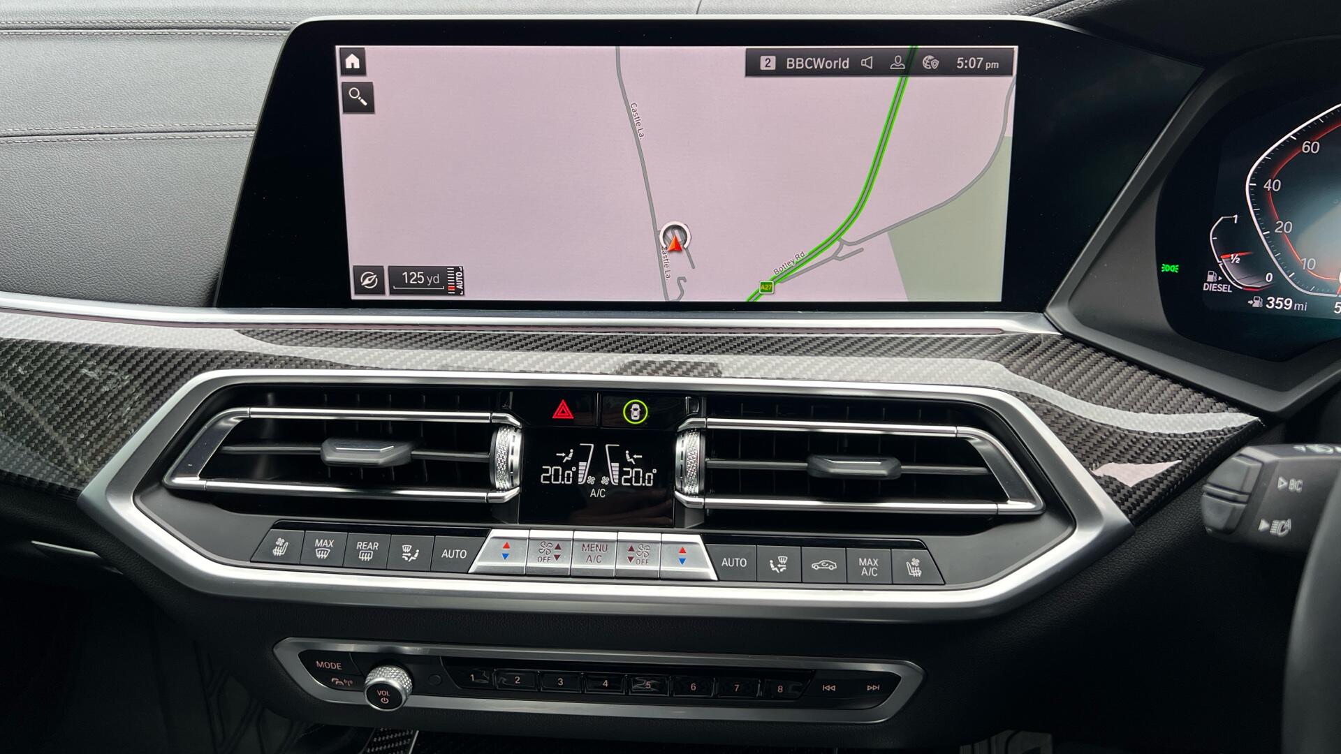 BMW X6 view 8