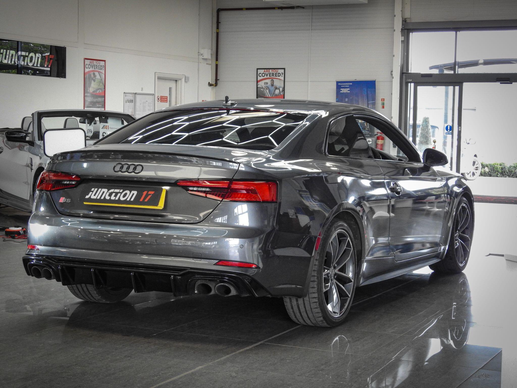 Audi S5 view 14