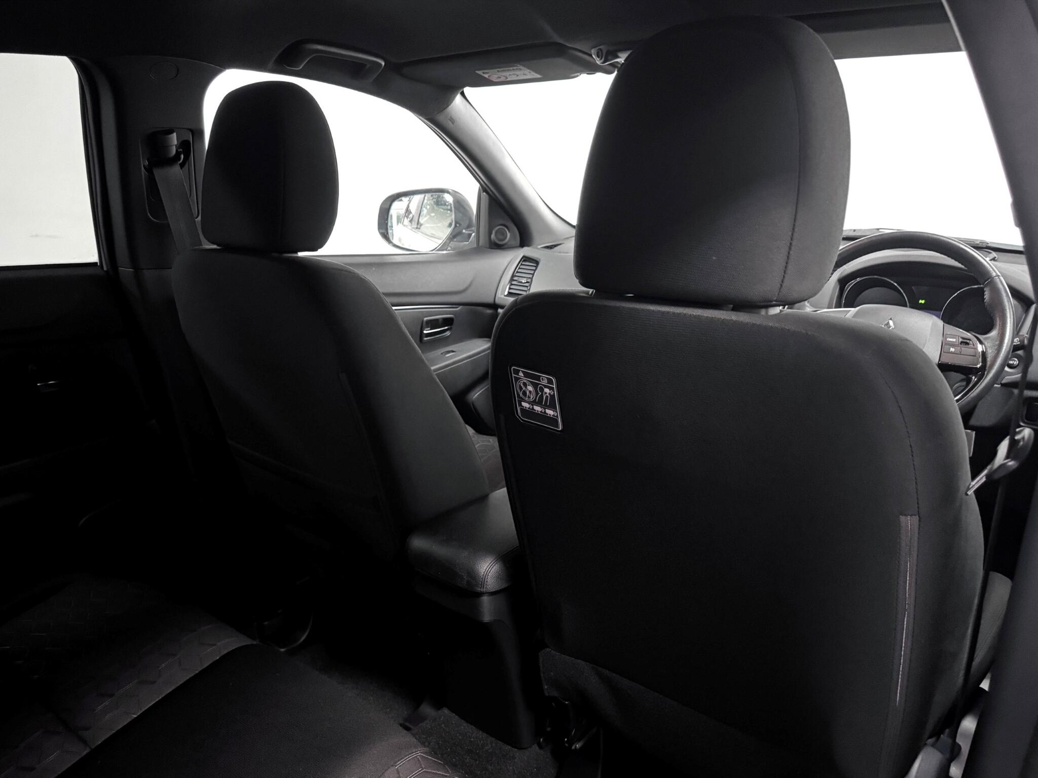 Mitsubishi ASX view 9