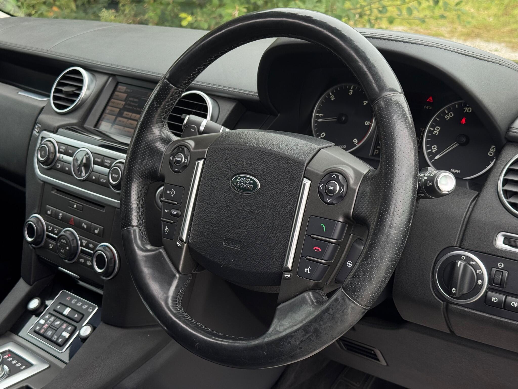 Land Rover Discovery view 17