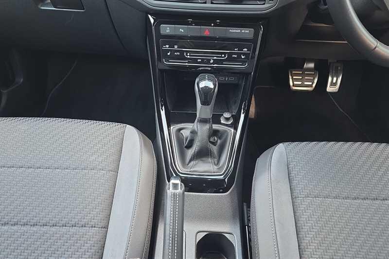 Volkswagen T-Cross view 14