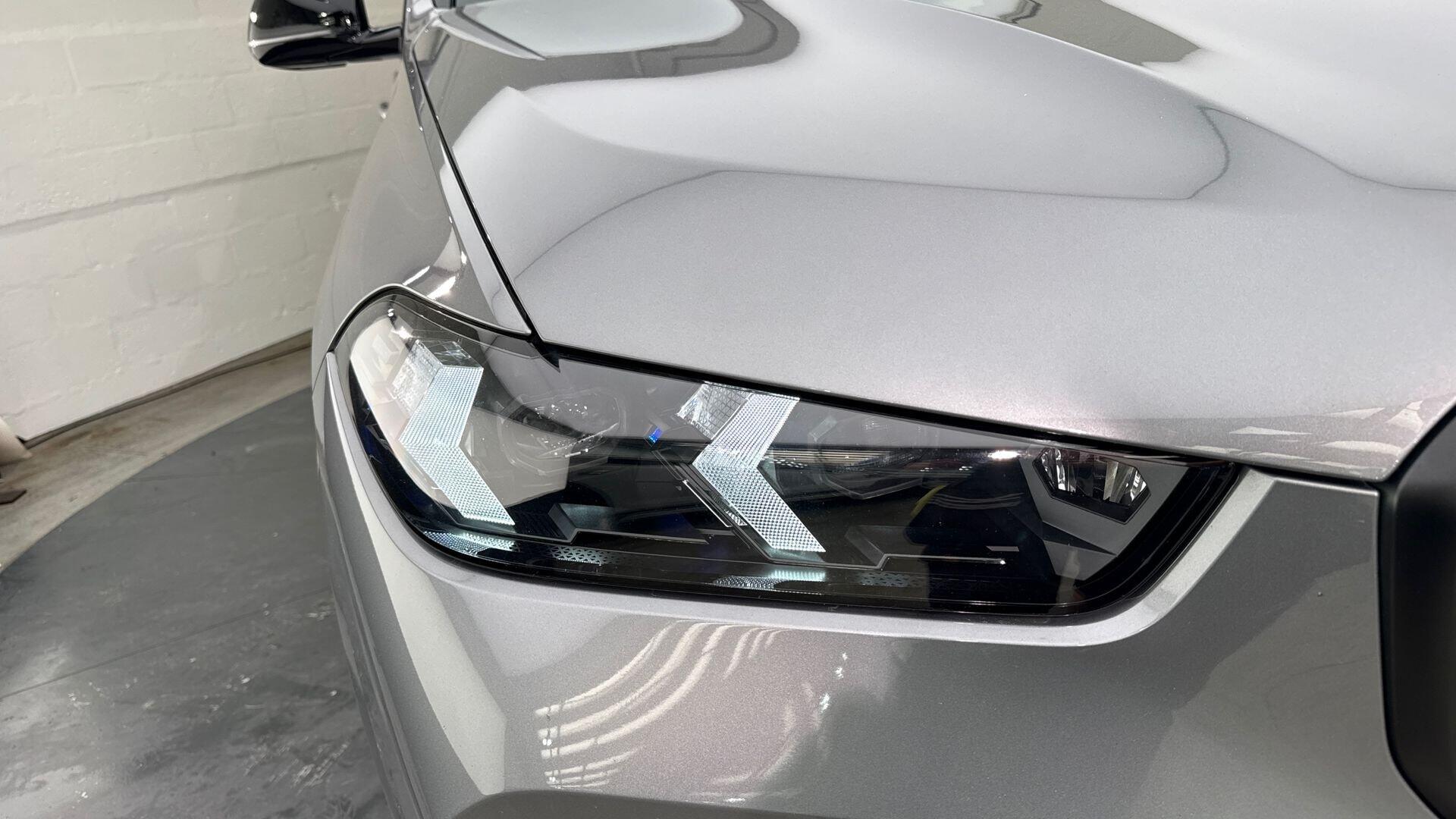 BMW X5 view 24