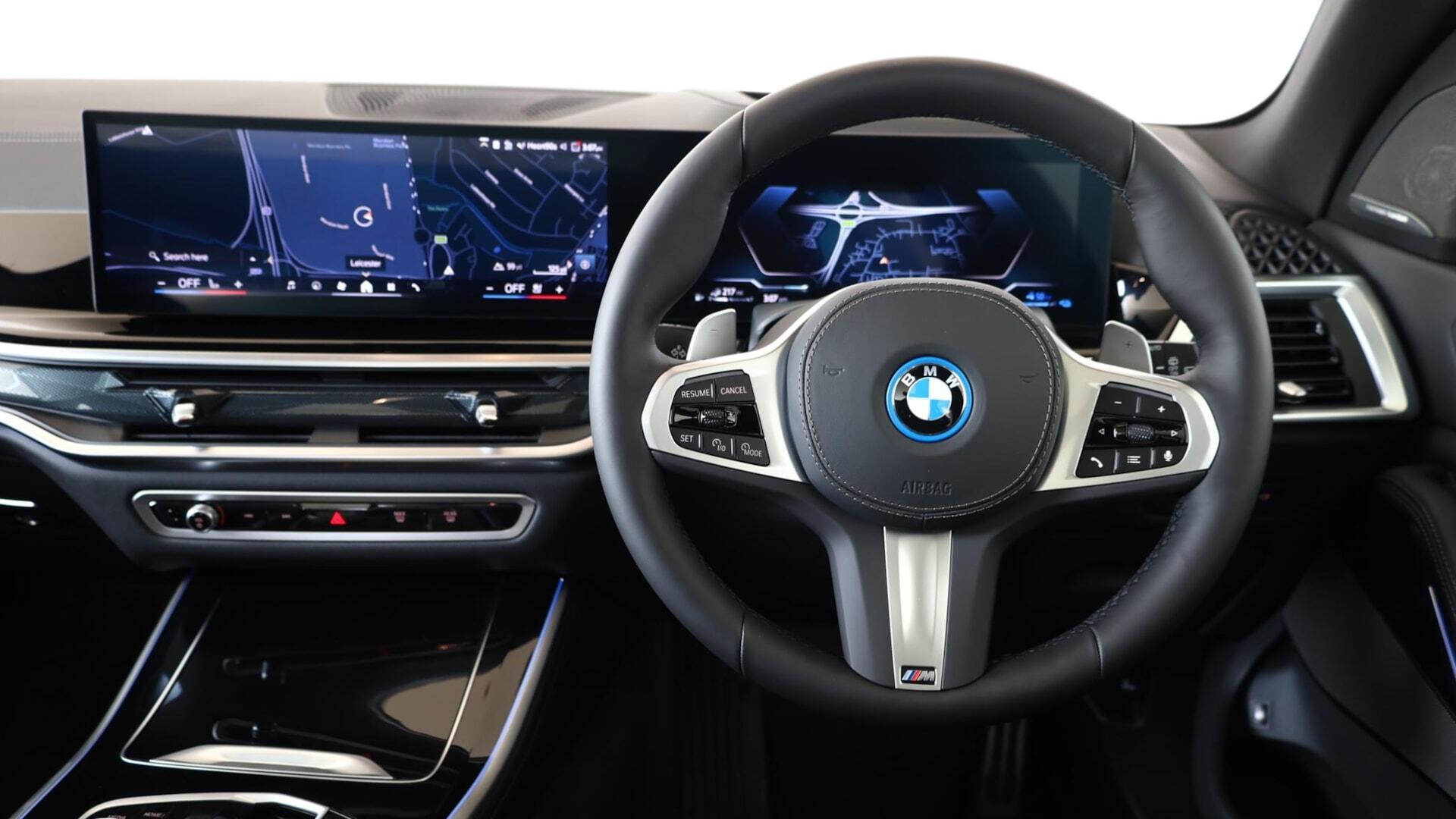 BMW X5 view 5