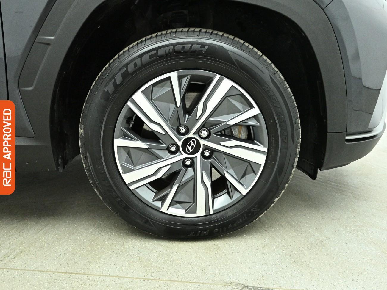 Hyundai Tucson view 25