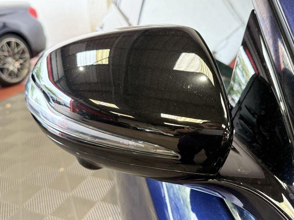 Mercedes-Benz E Class view 20