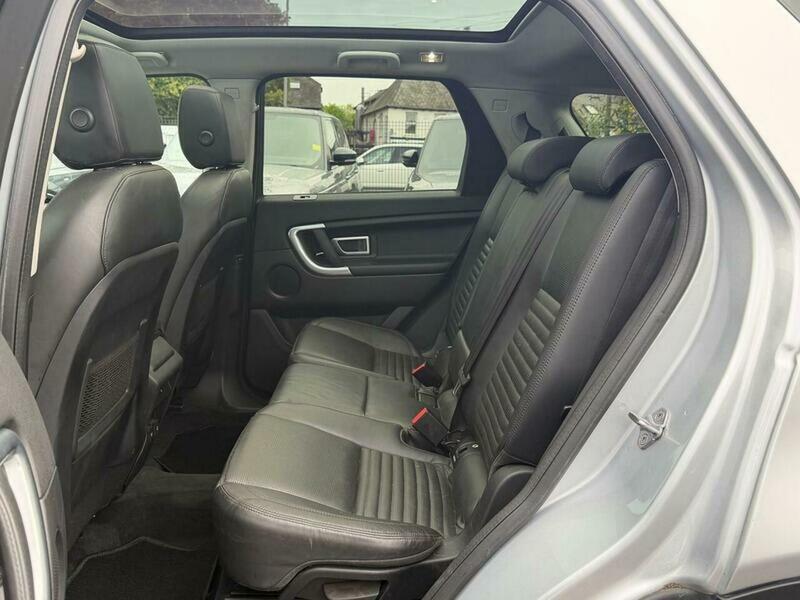 Land Rover Discovery Sport view 58