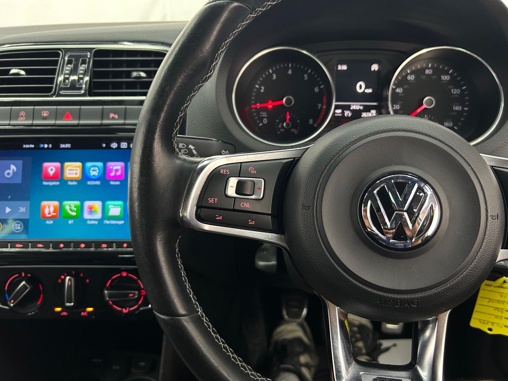 Volkswagen Polo view 43