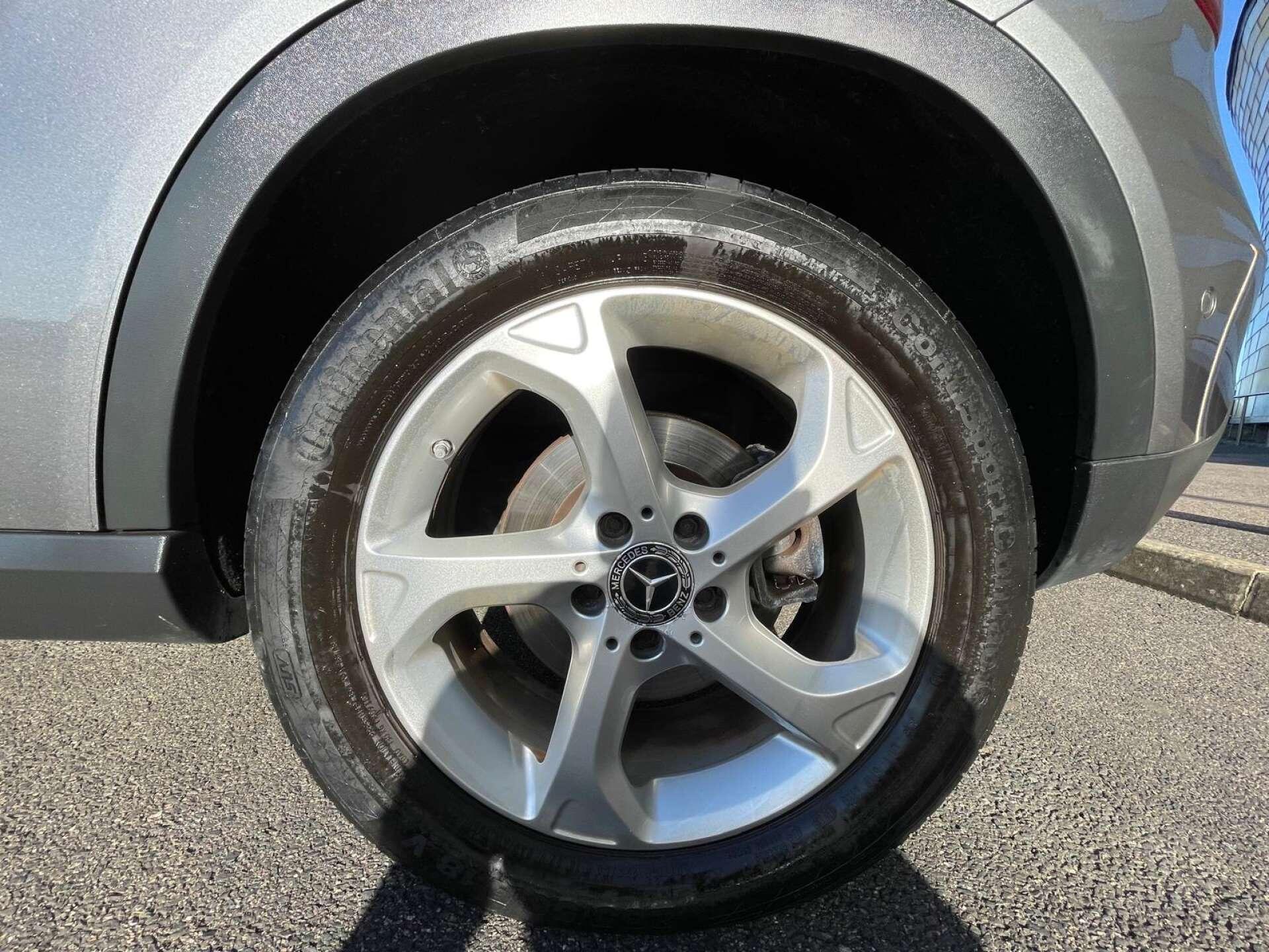 Mercedes-Benz Gla view 19