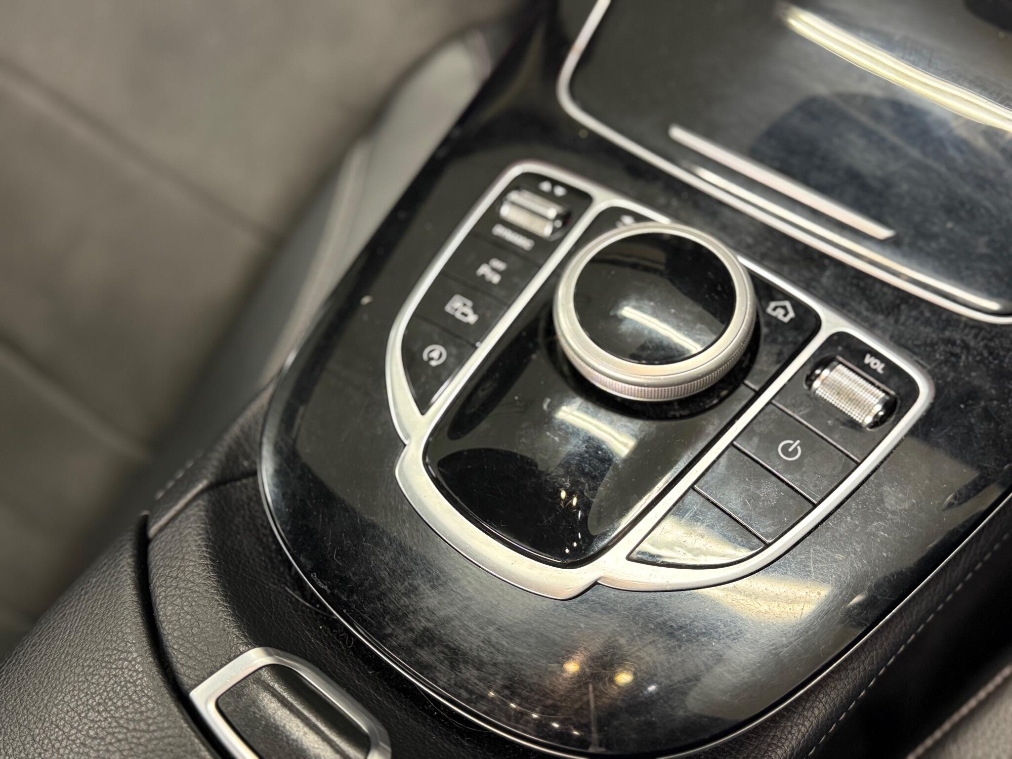2016 Mercedes-Benz E Class 2.0 E220d AMG Line (Premium Plus) G-Tronic+ Euro 6 (s/s) 4dr • 59,000 miles image 22