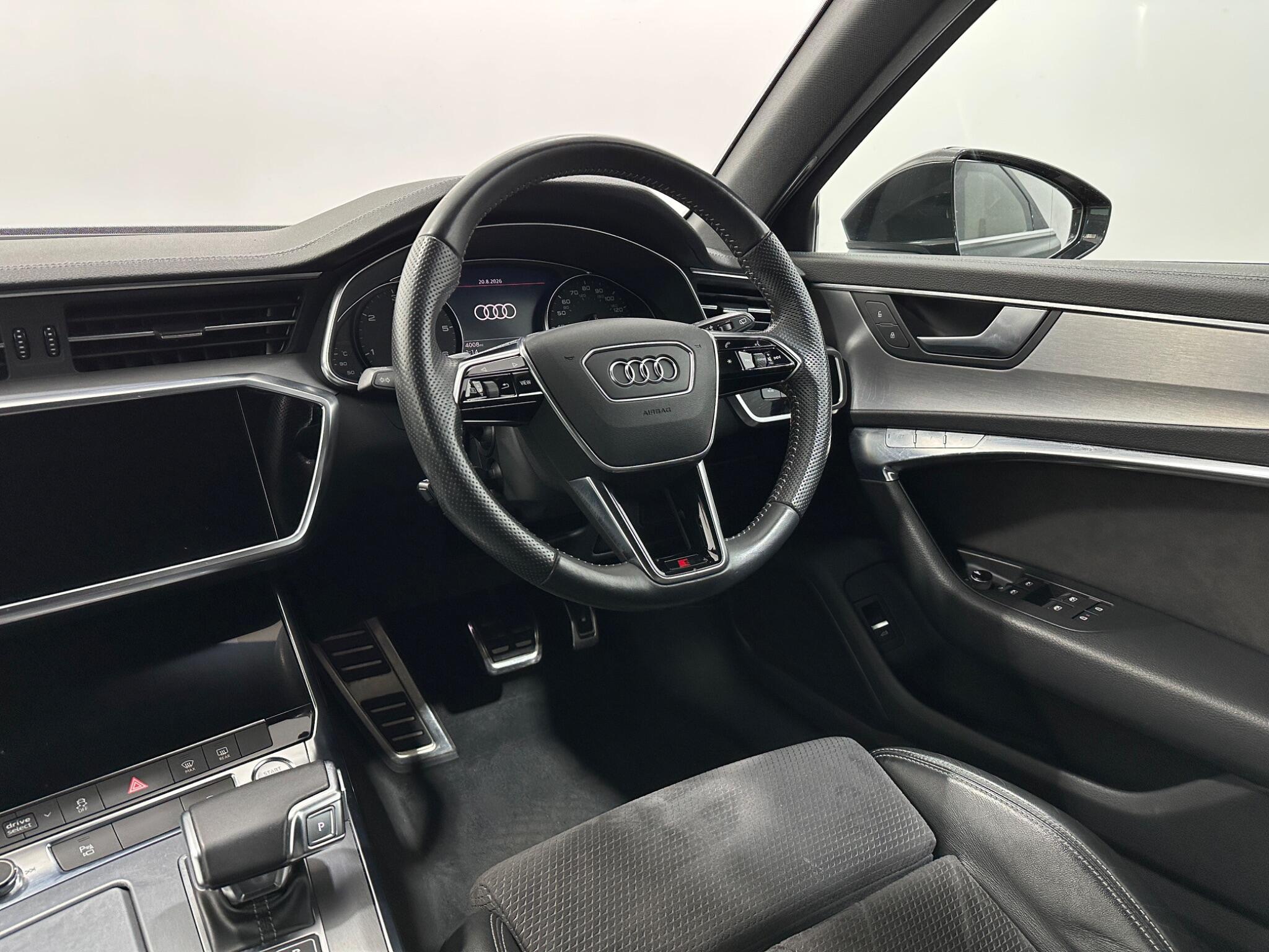 Audi A6 view 12