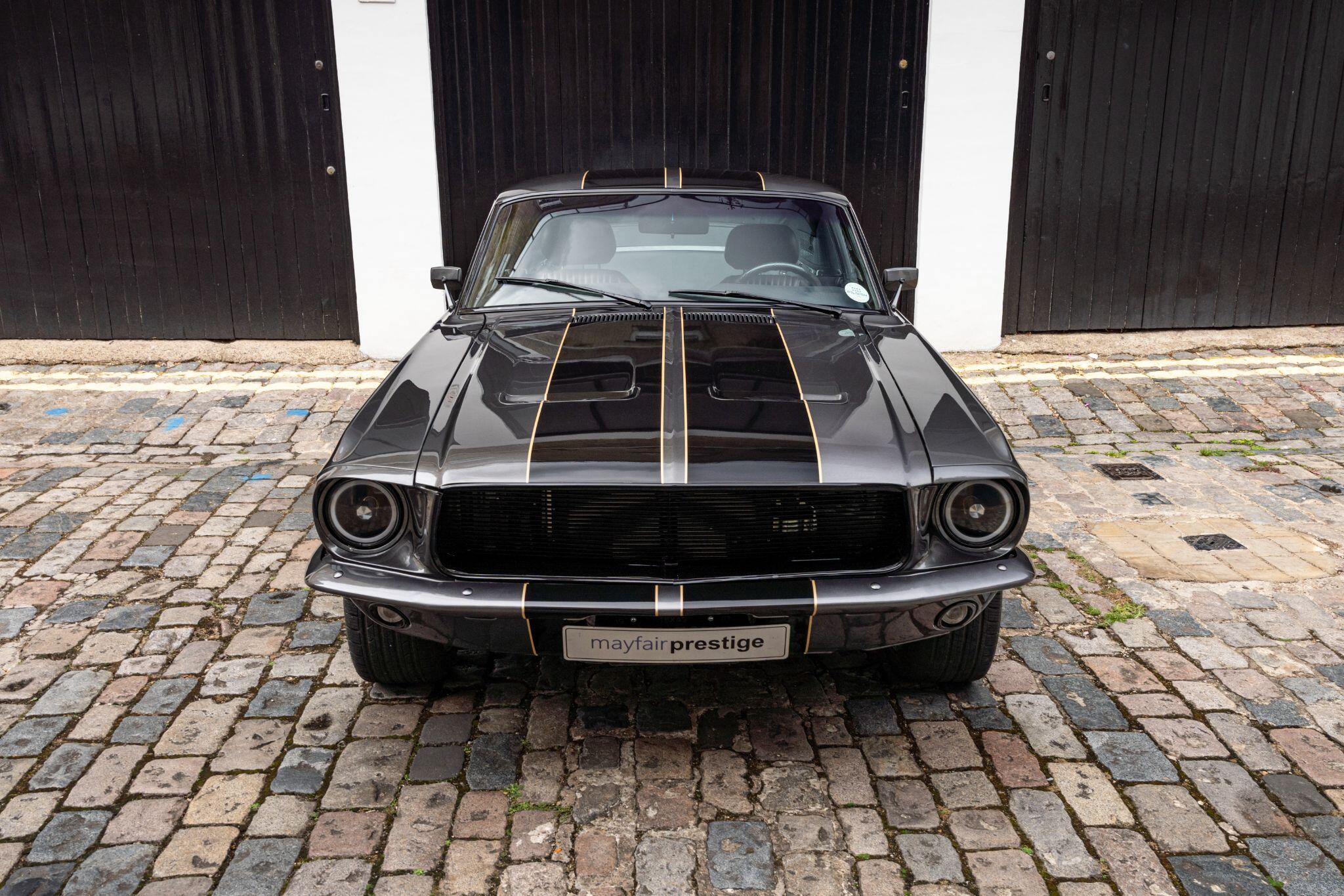 Ford Mustang view 2