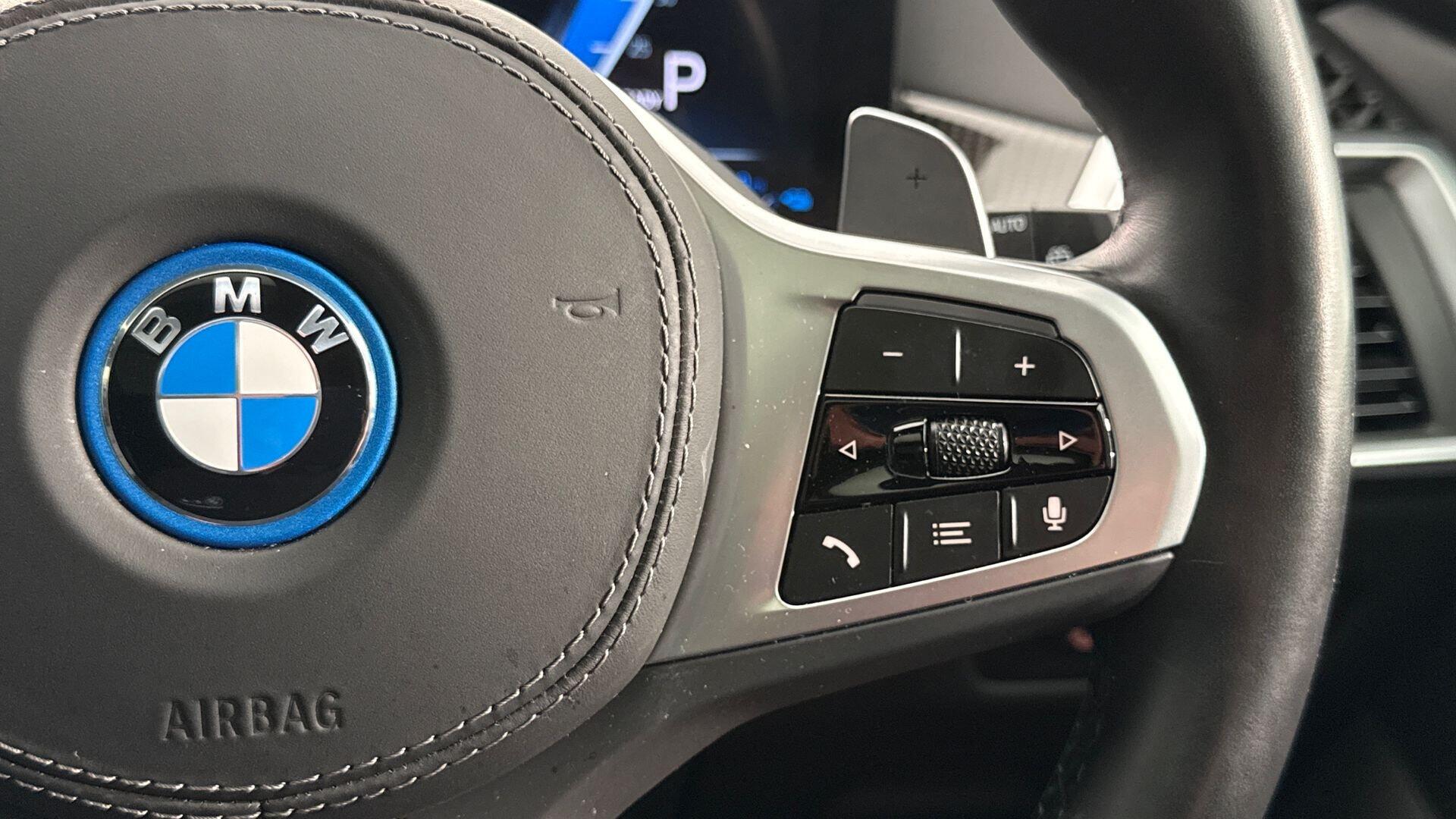 BMW X5 view 19