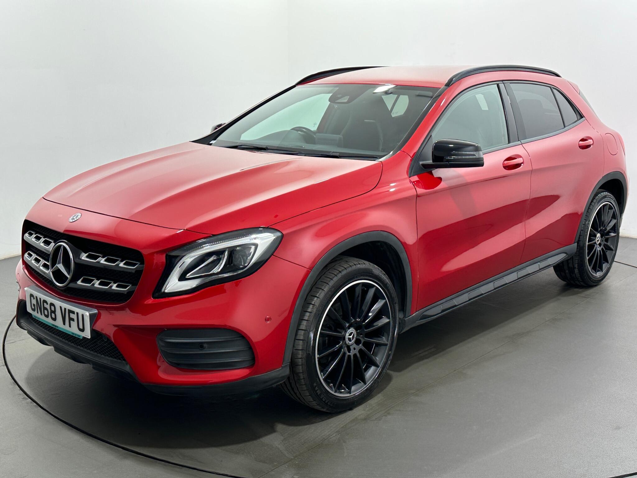 Mercedes-Benz Gla view 55