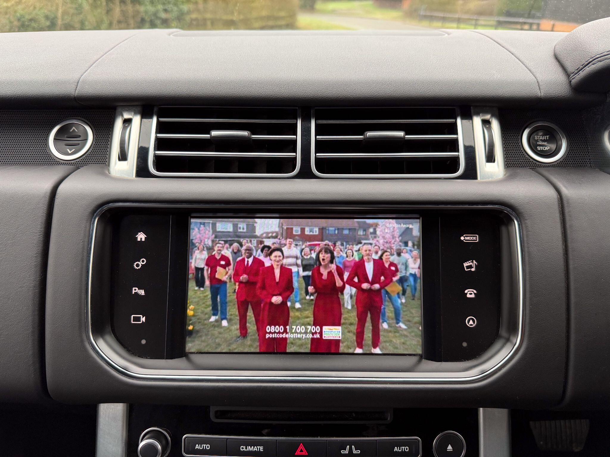 Land Rover Range Rover view 22
