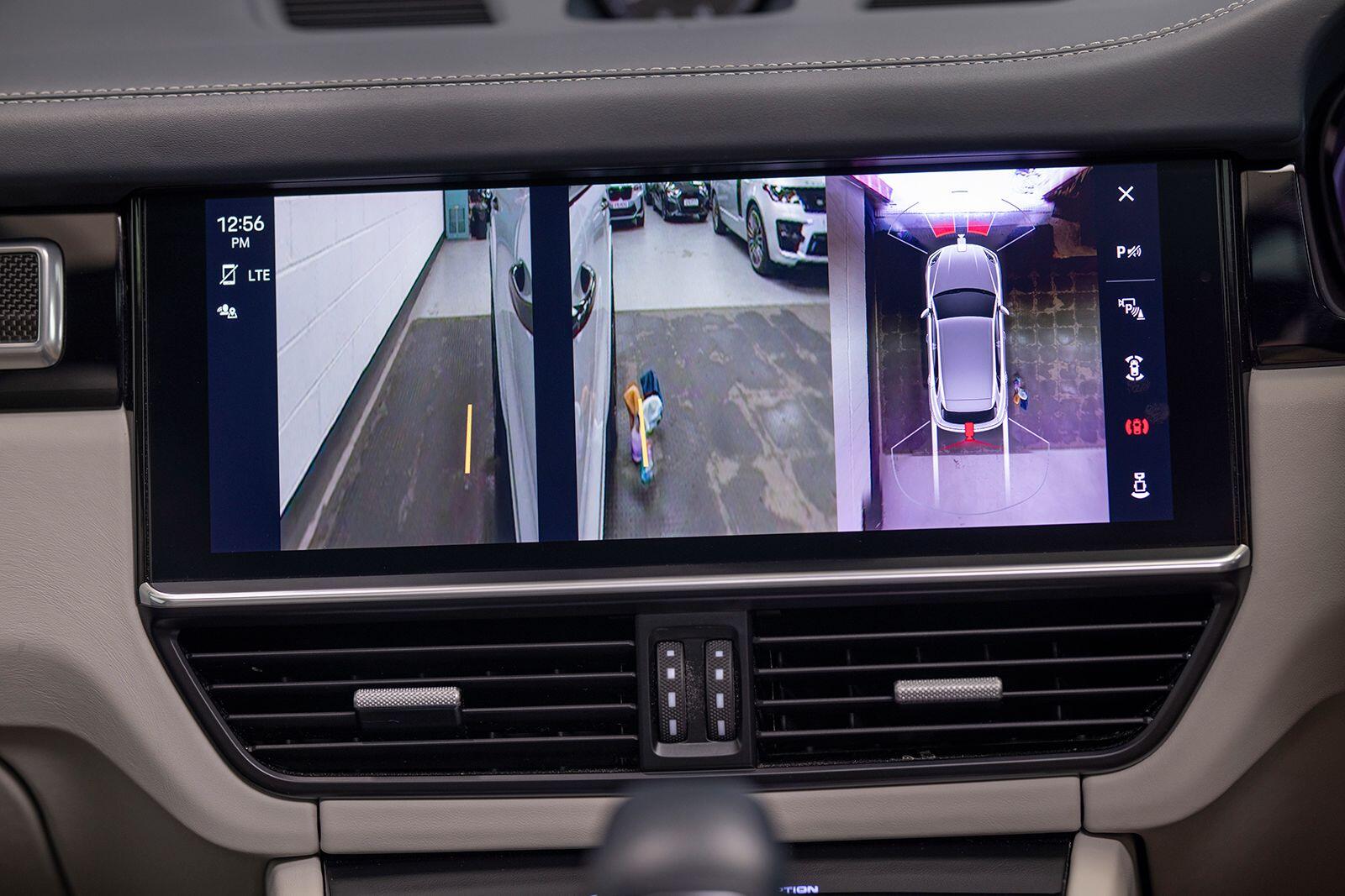 Porsche Cayenne view 50