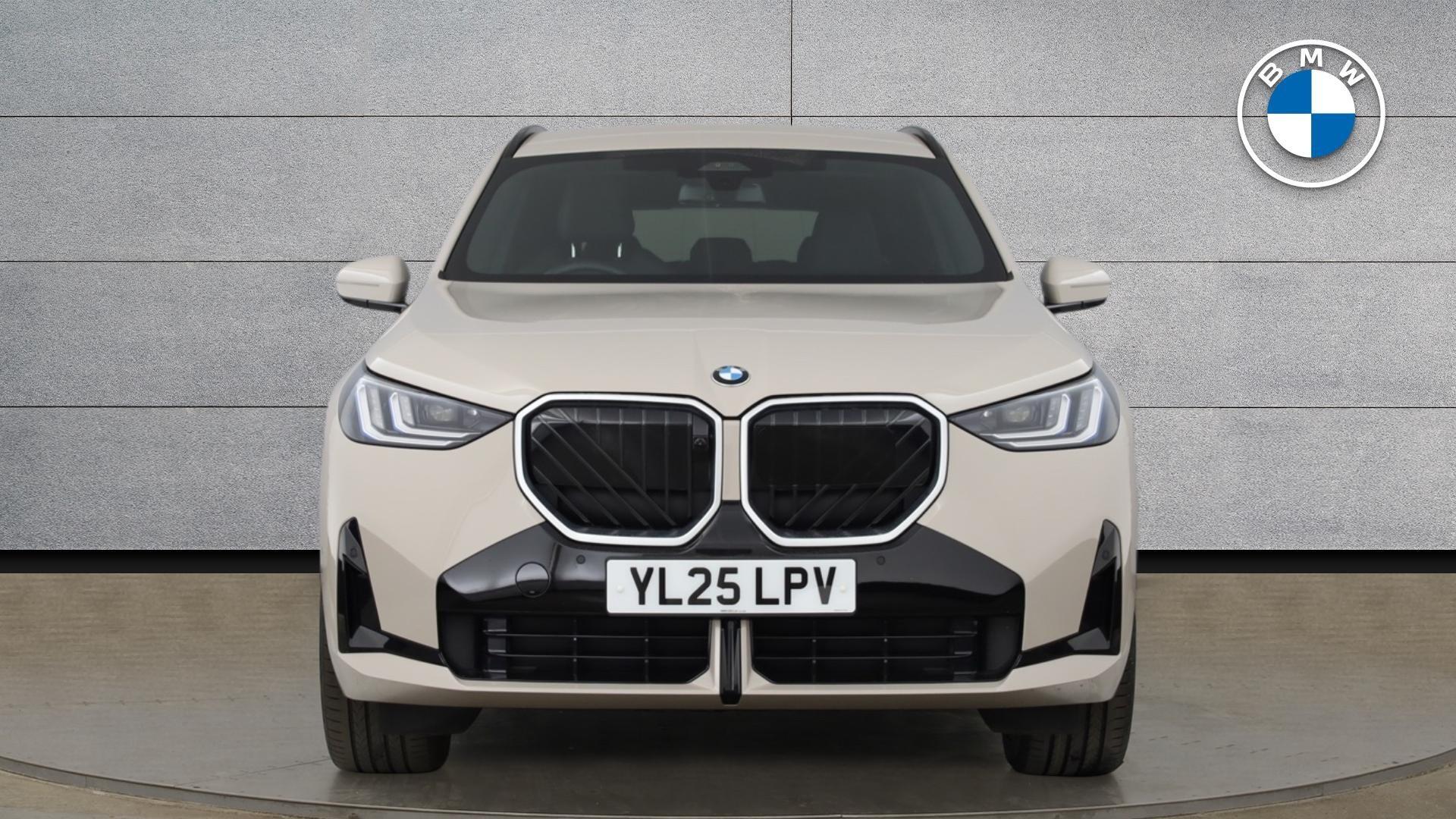 BMW X3 view 16