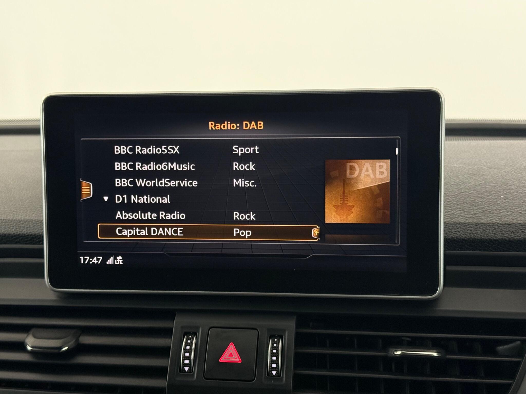 Audi Q5 view 29