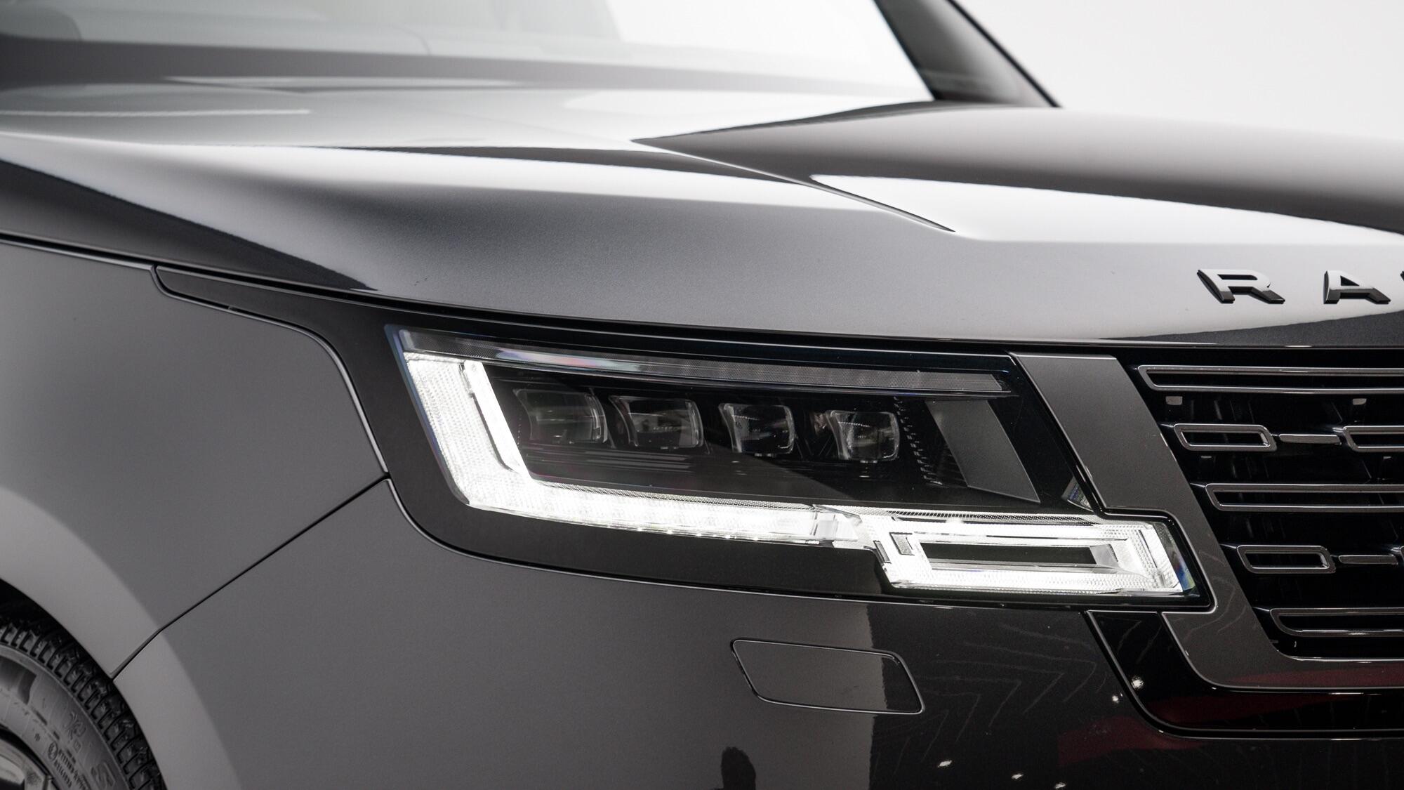 Land Rover Range Rover view 14