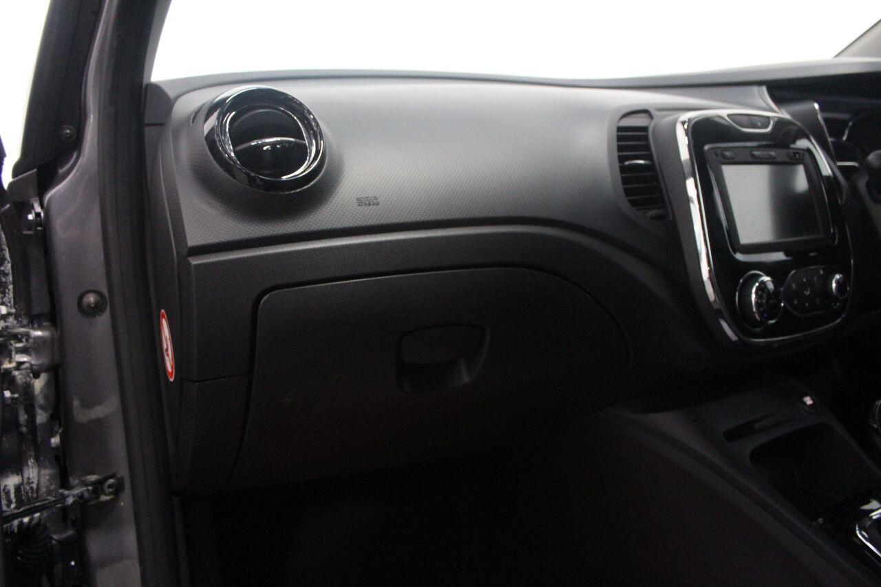 Renault Captur view 30