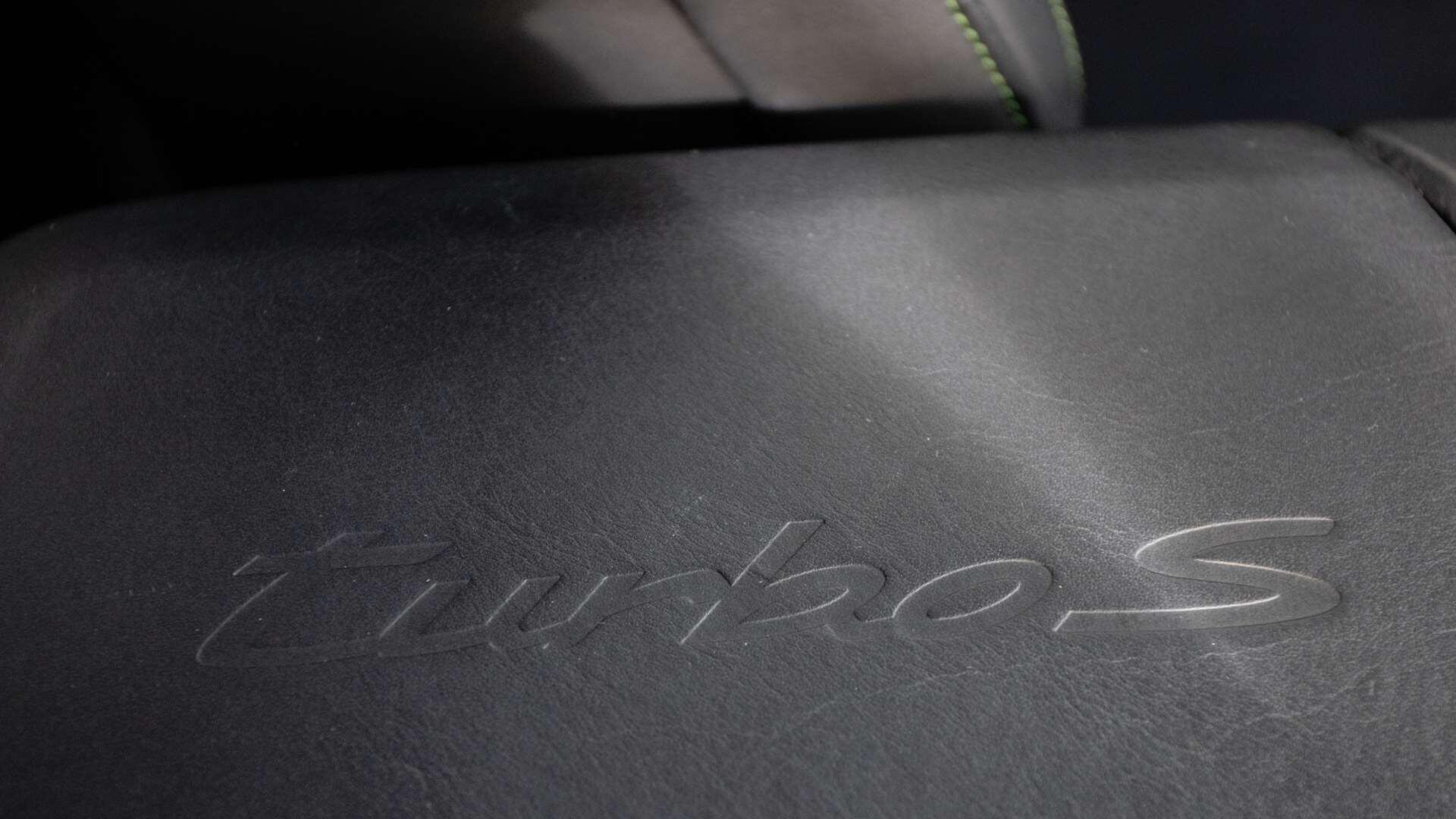 Porsche Taycan view 36