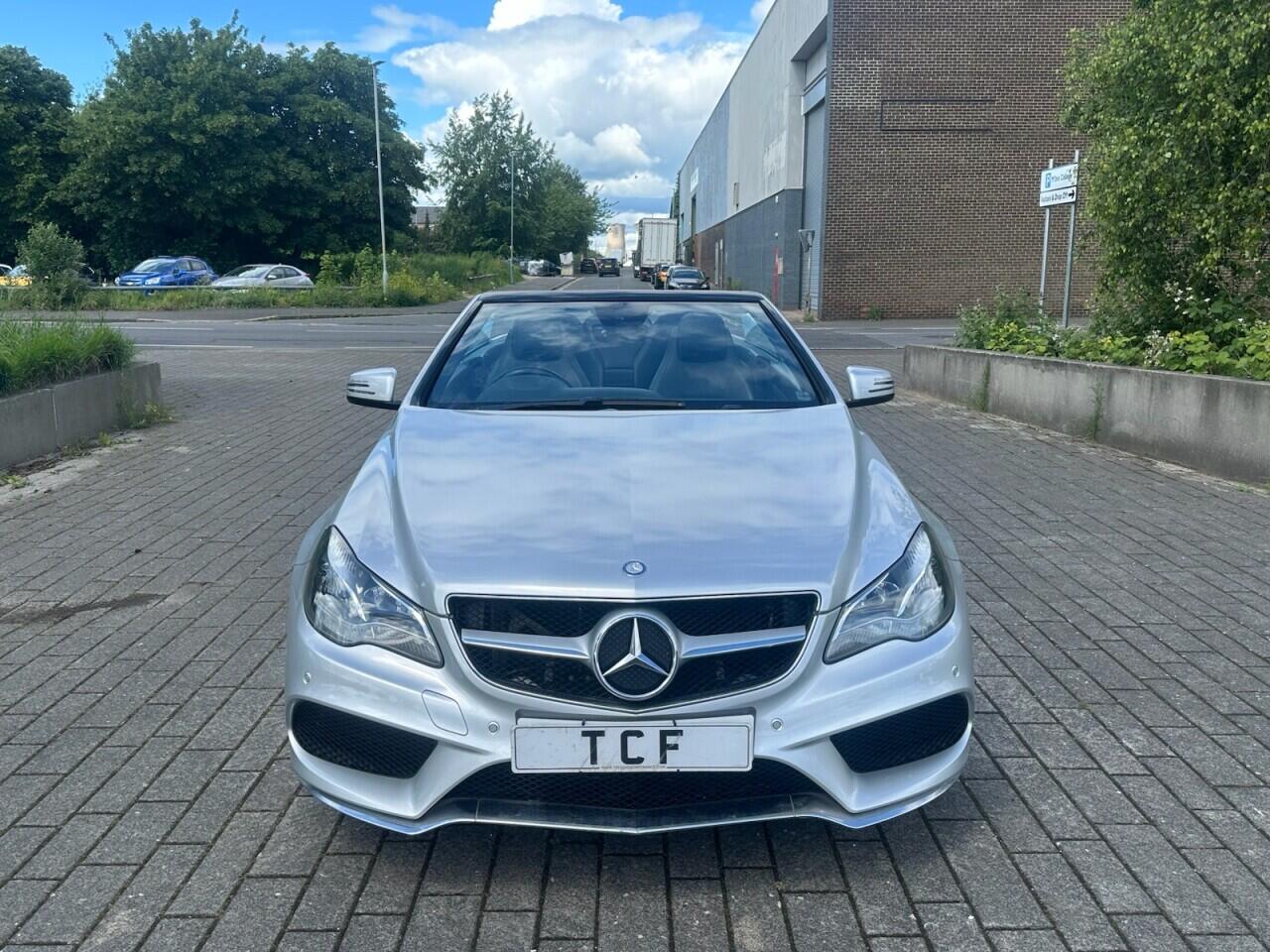Mercedes-Benz E-Class view 11