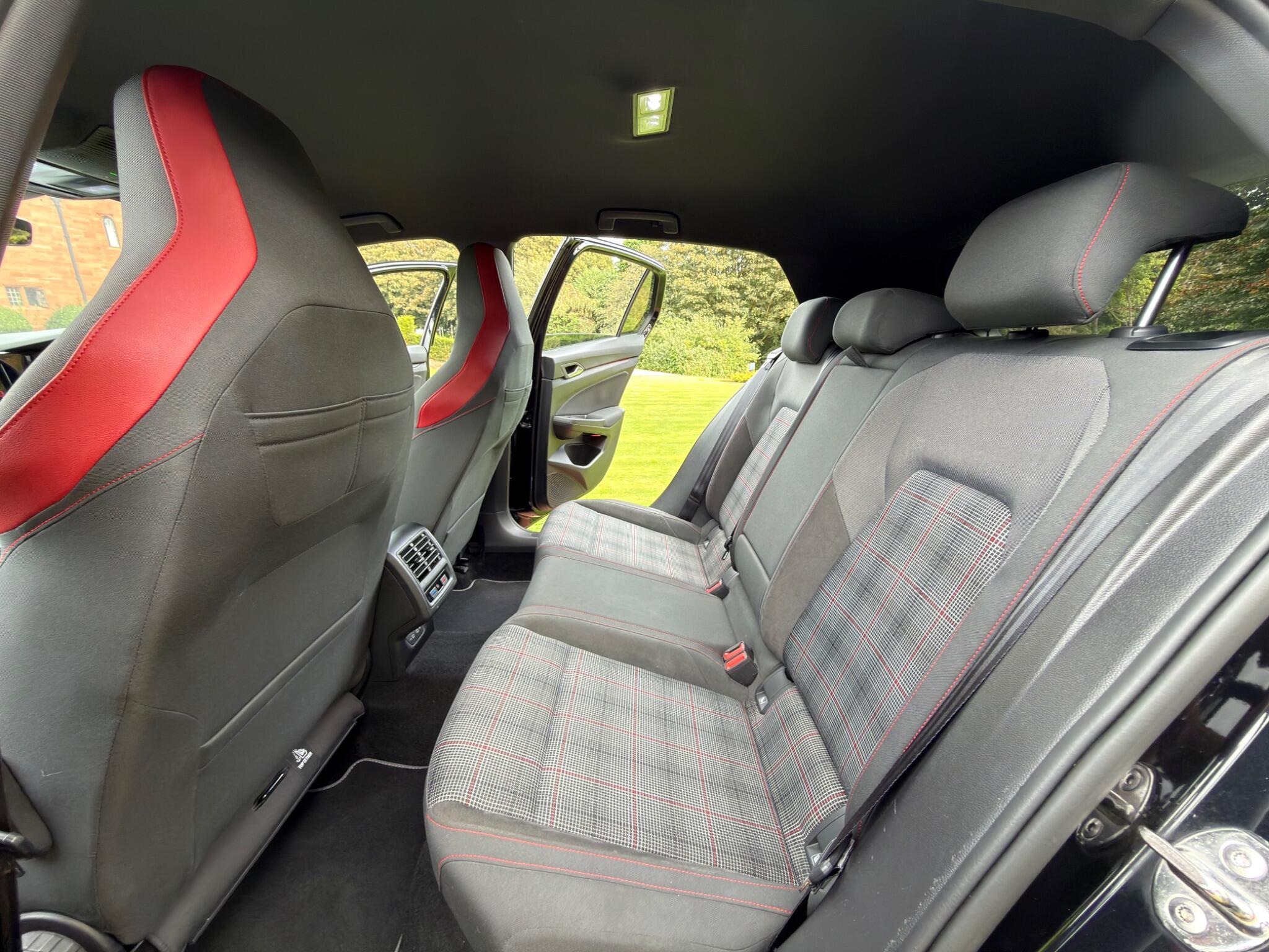 Volkswagen Golf view 14