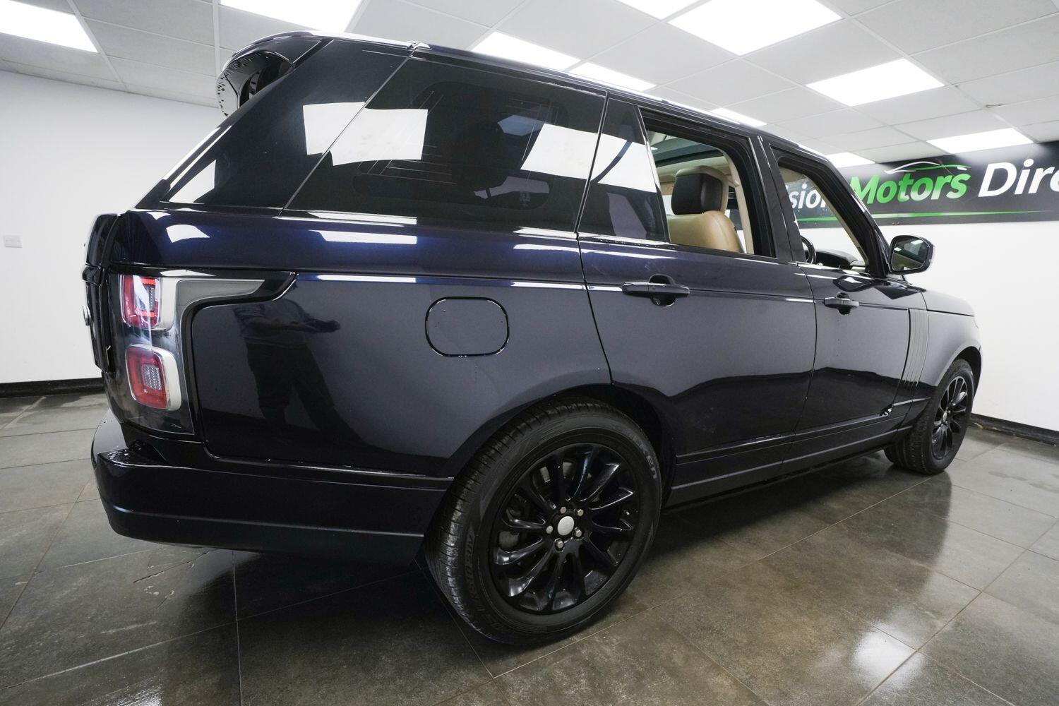 Land Rover Range Rover view 3