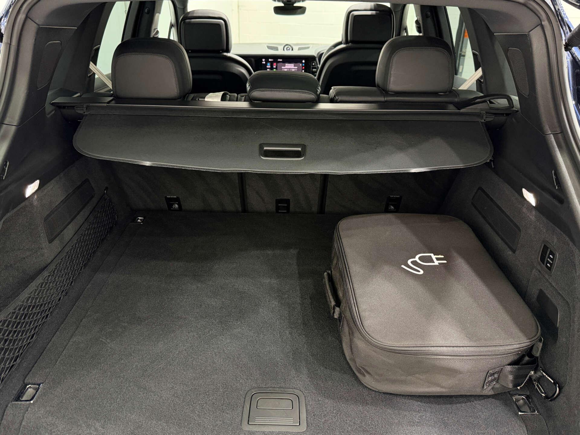 Porsche Cayenne view 28