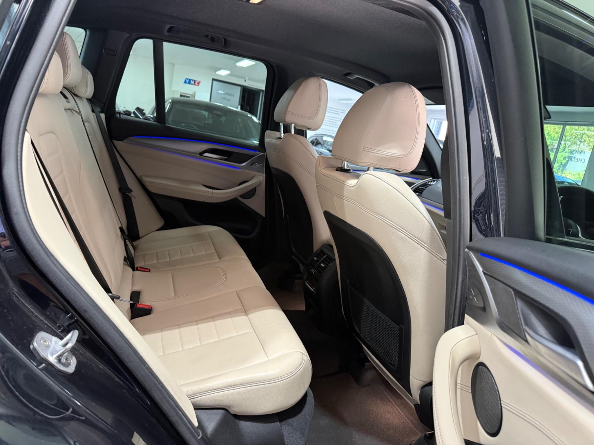 BMW X3 view 26