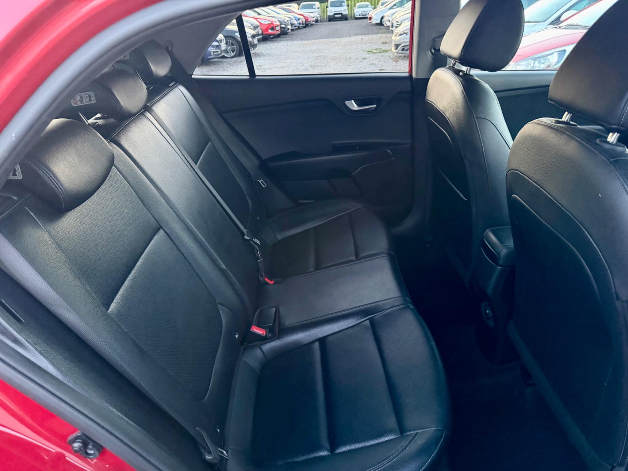 Kia Rio view 33