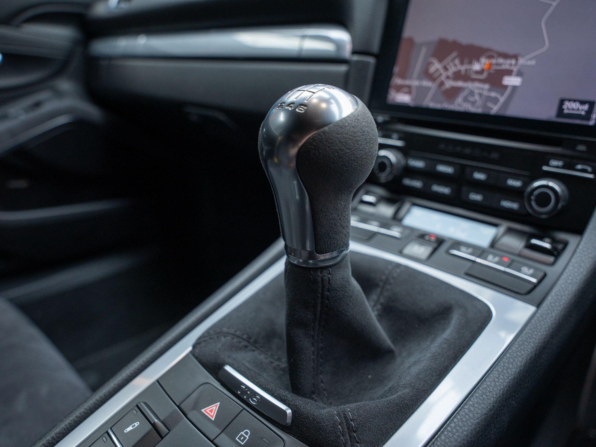 Porsche Cayman view 24