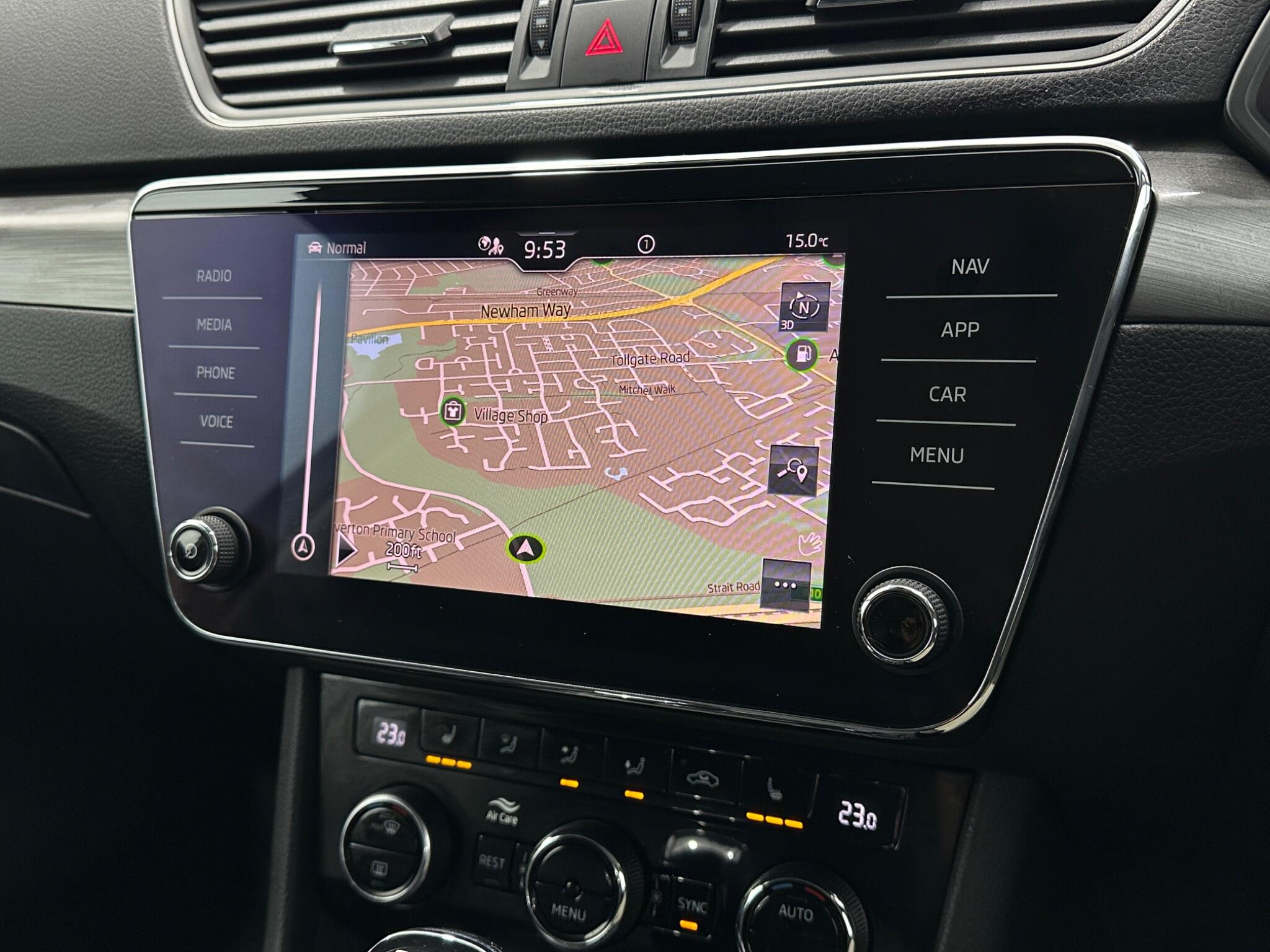 Skoda Superb view 22