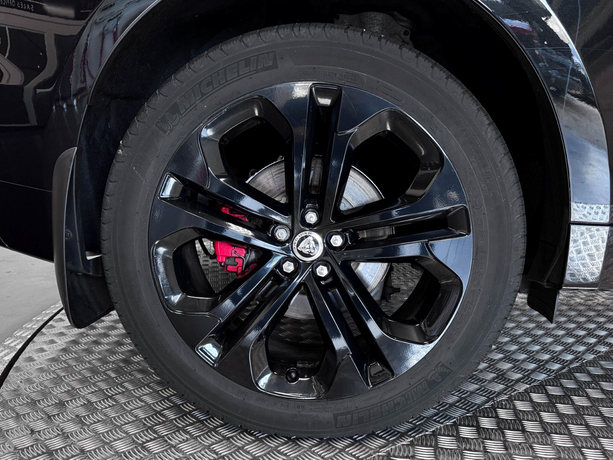 Jaguar F-Pace view 74