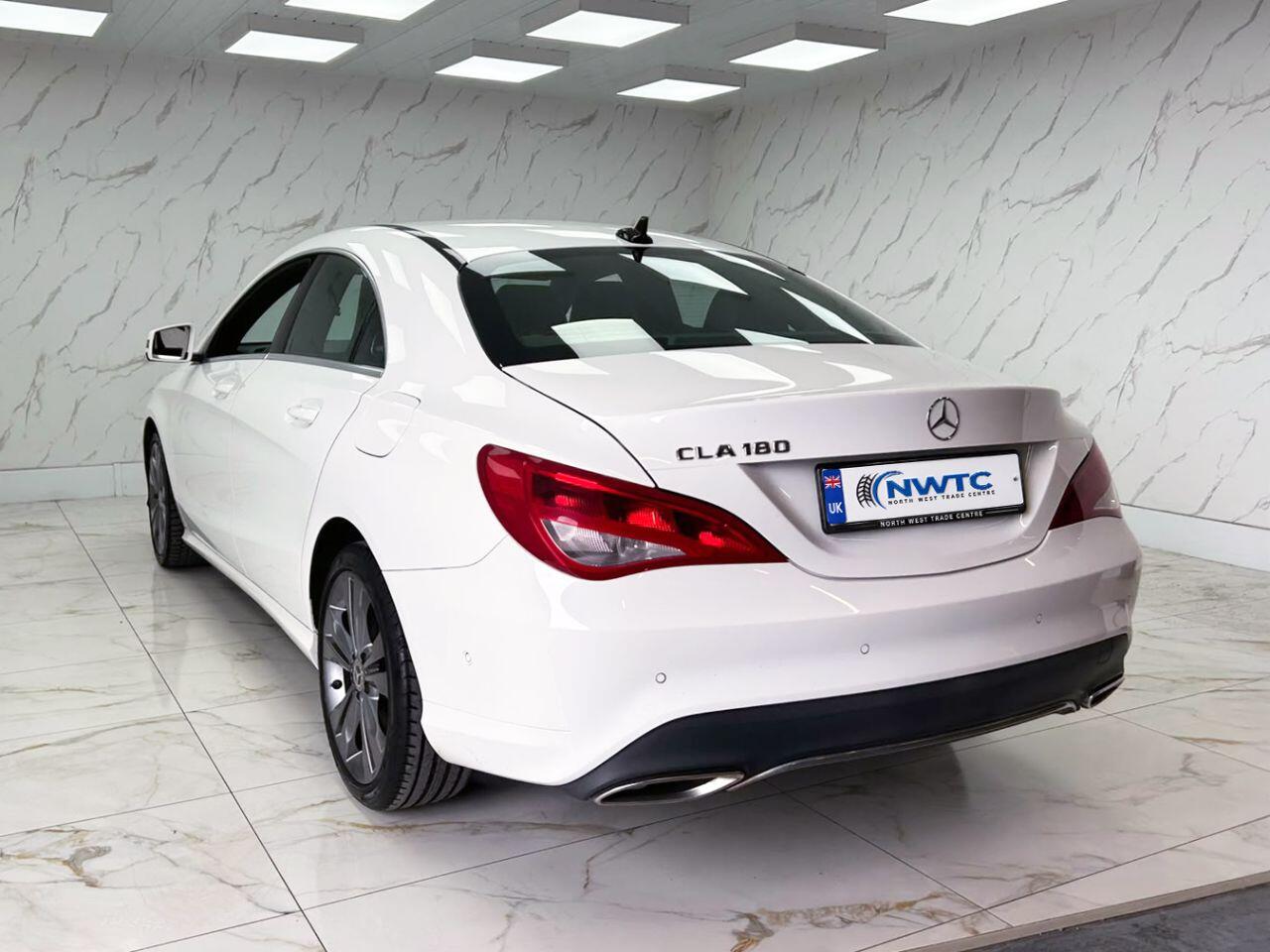 Mercedes-Benz Cla view 9