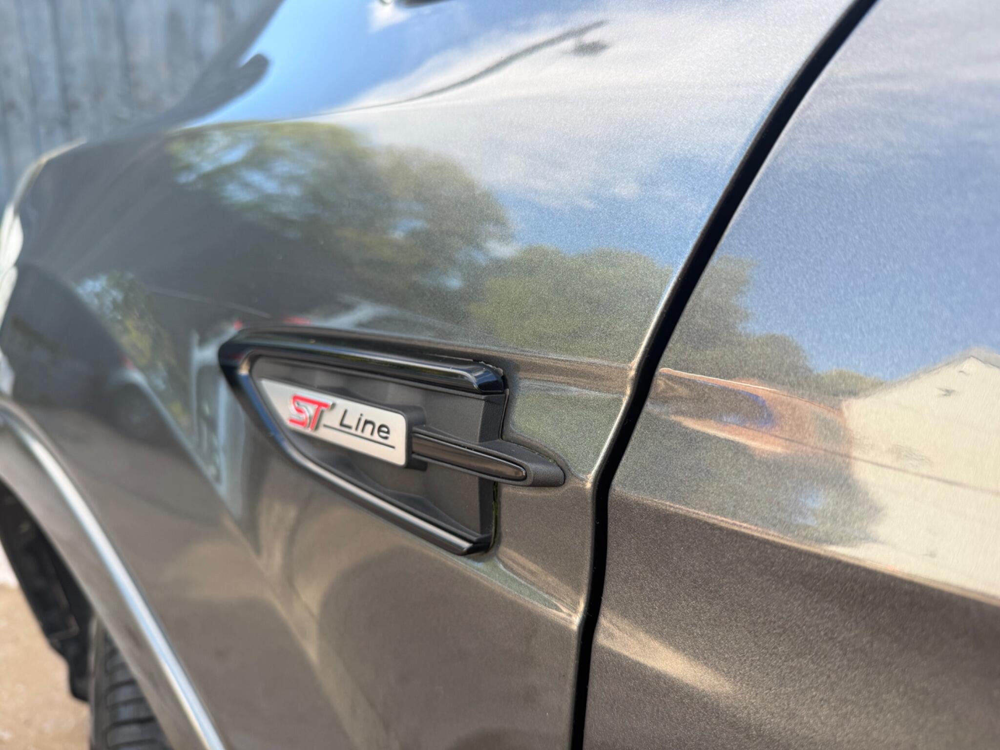 Ford Kuga view 6