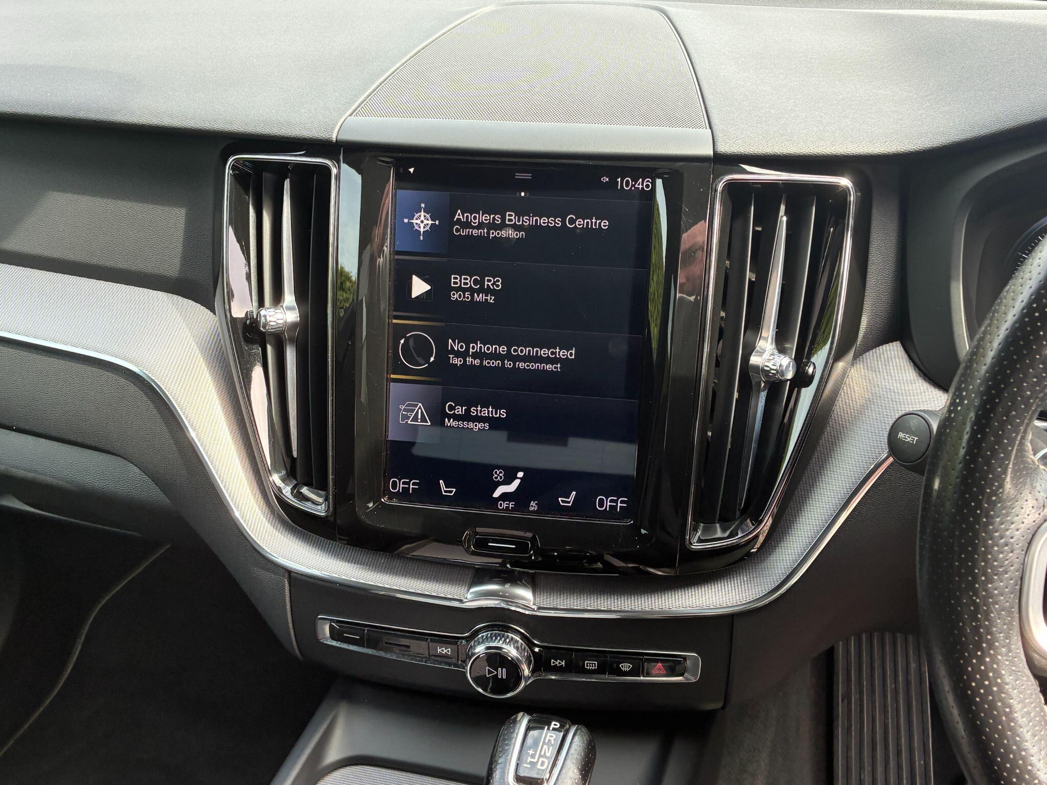 Volvo XC60 view 11