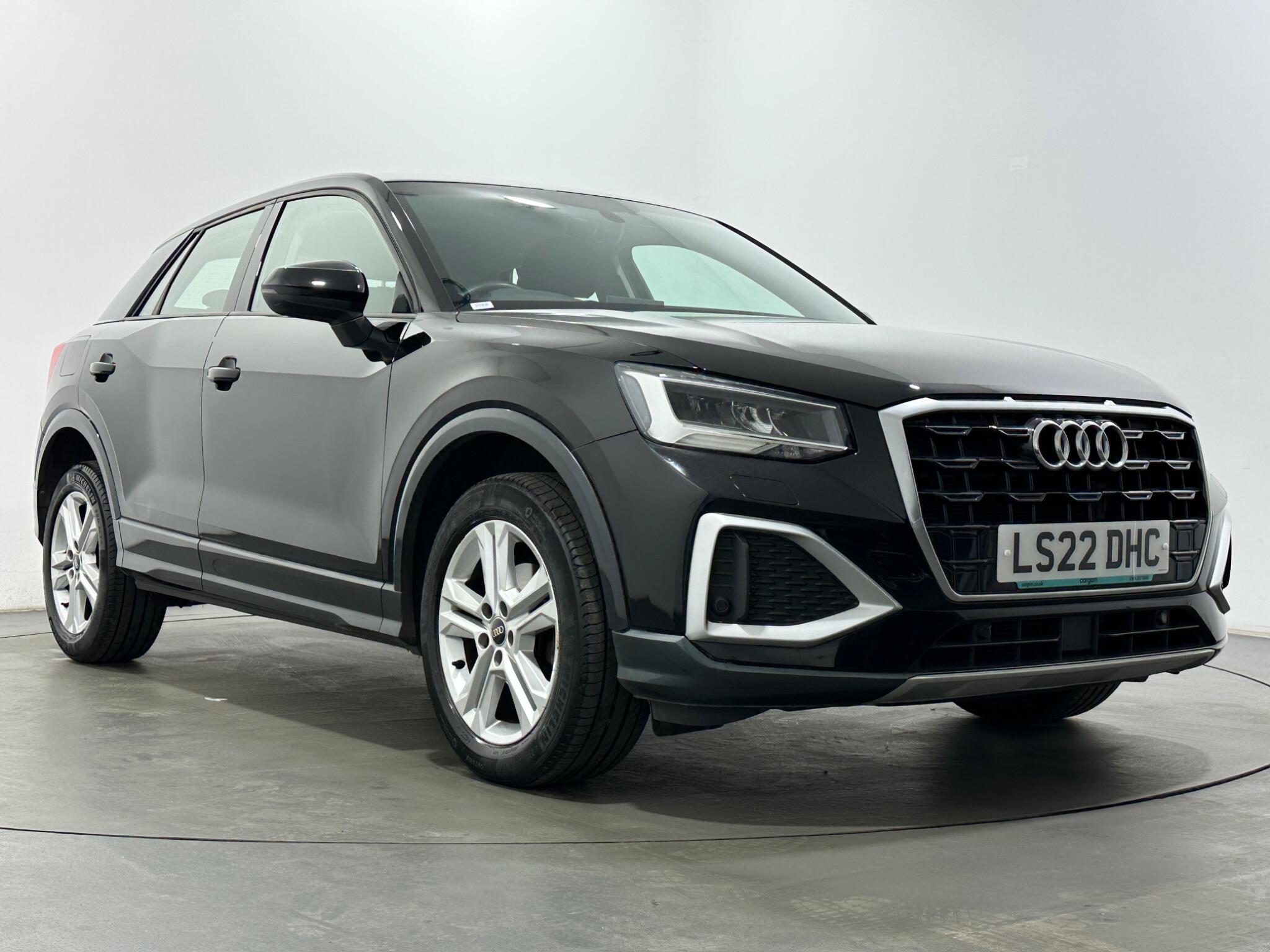 Audi Q2 view 53