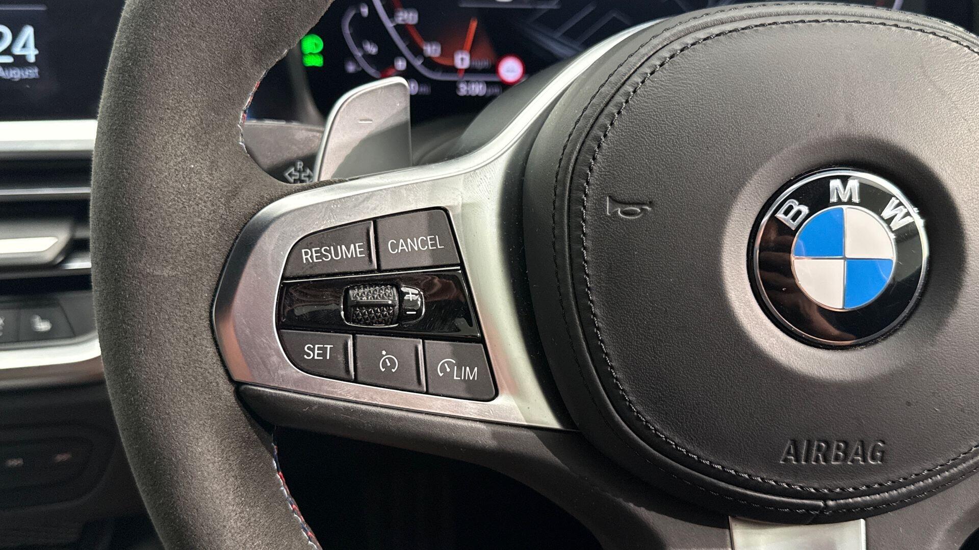 BMW 3 Series view 17