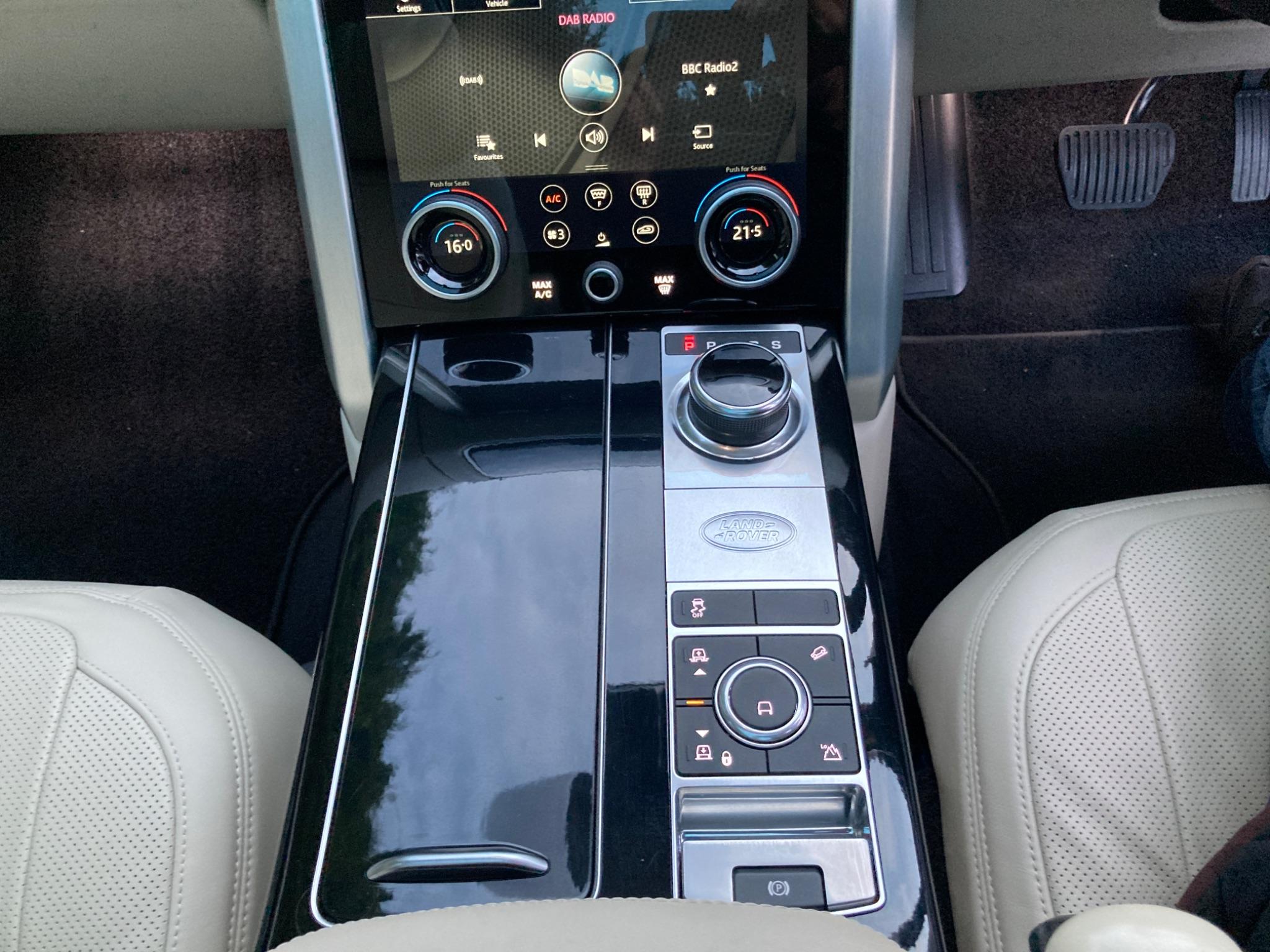 Land Rover Range Rover view 41