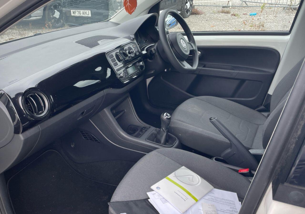 Volkswagen Up! view 4