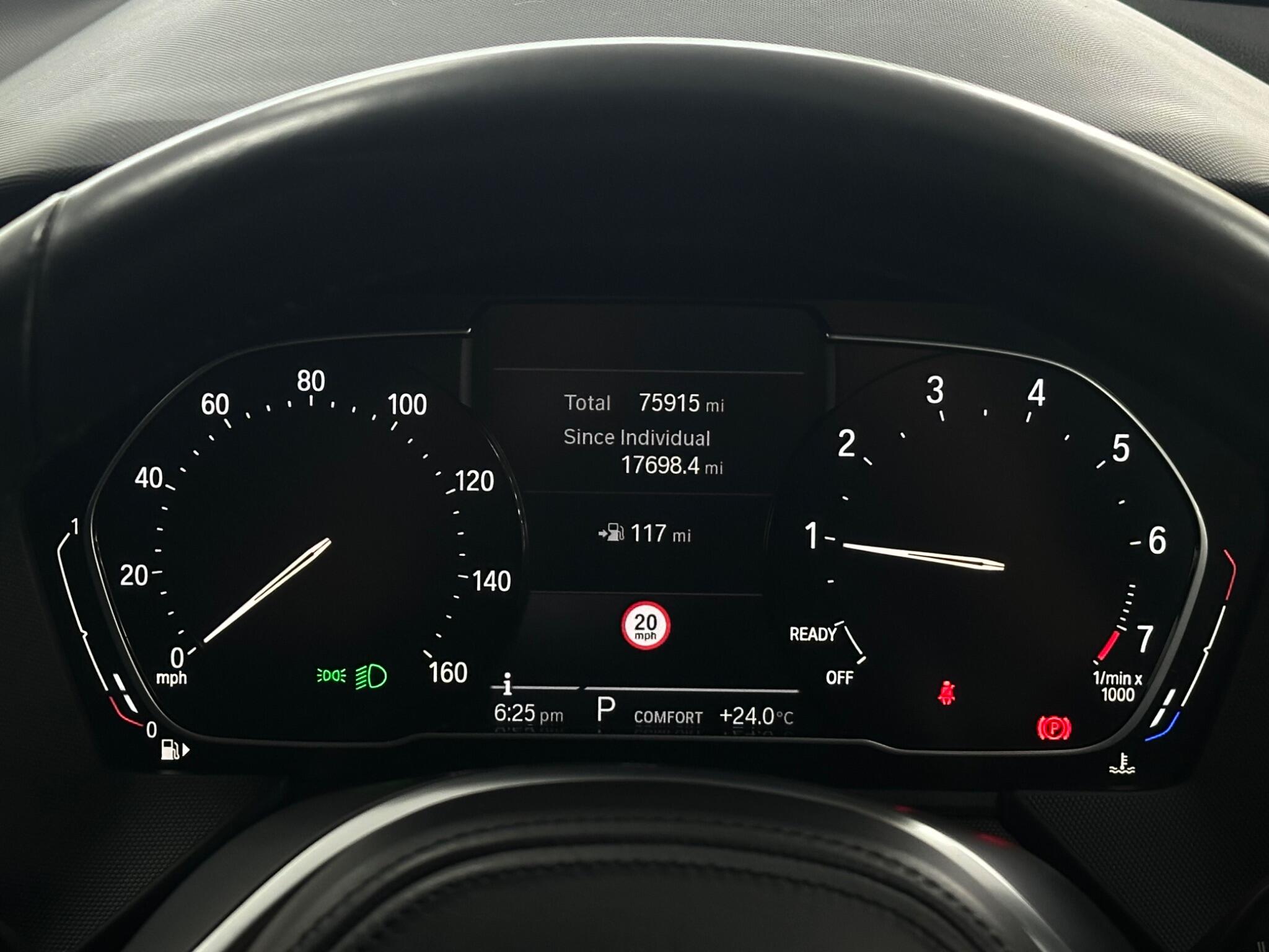 BMW 1 Series view 28