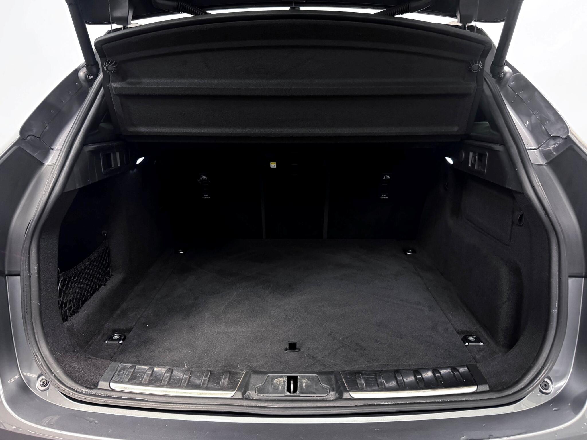 Jaguar F-Pace view 7