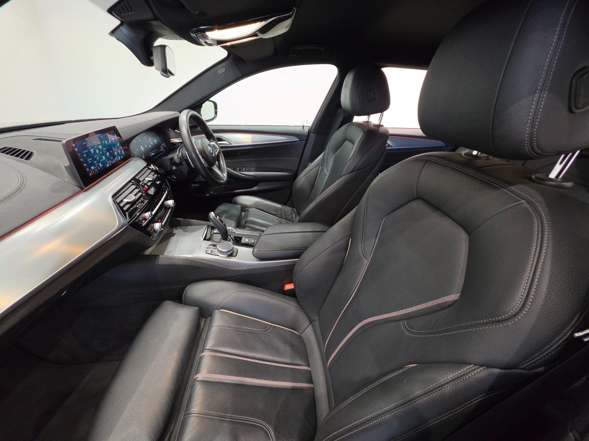BMW 5 Series view 99