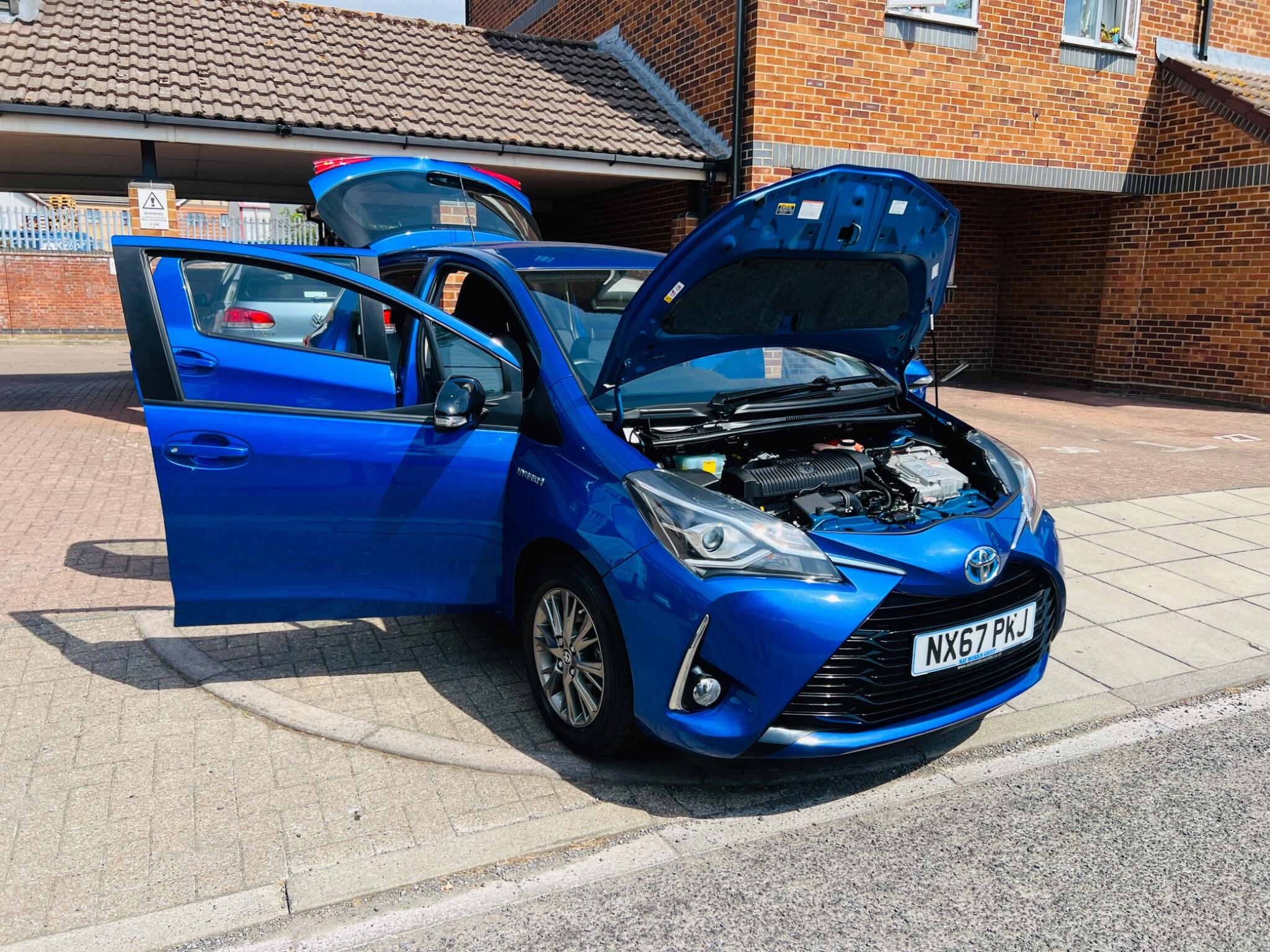 Toyota Yaris view 13