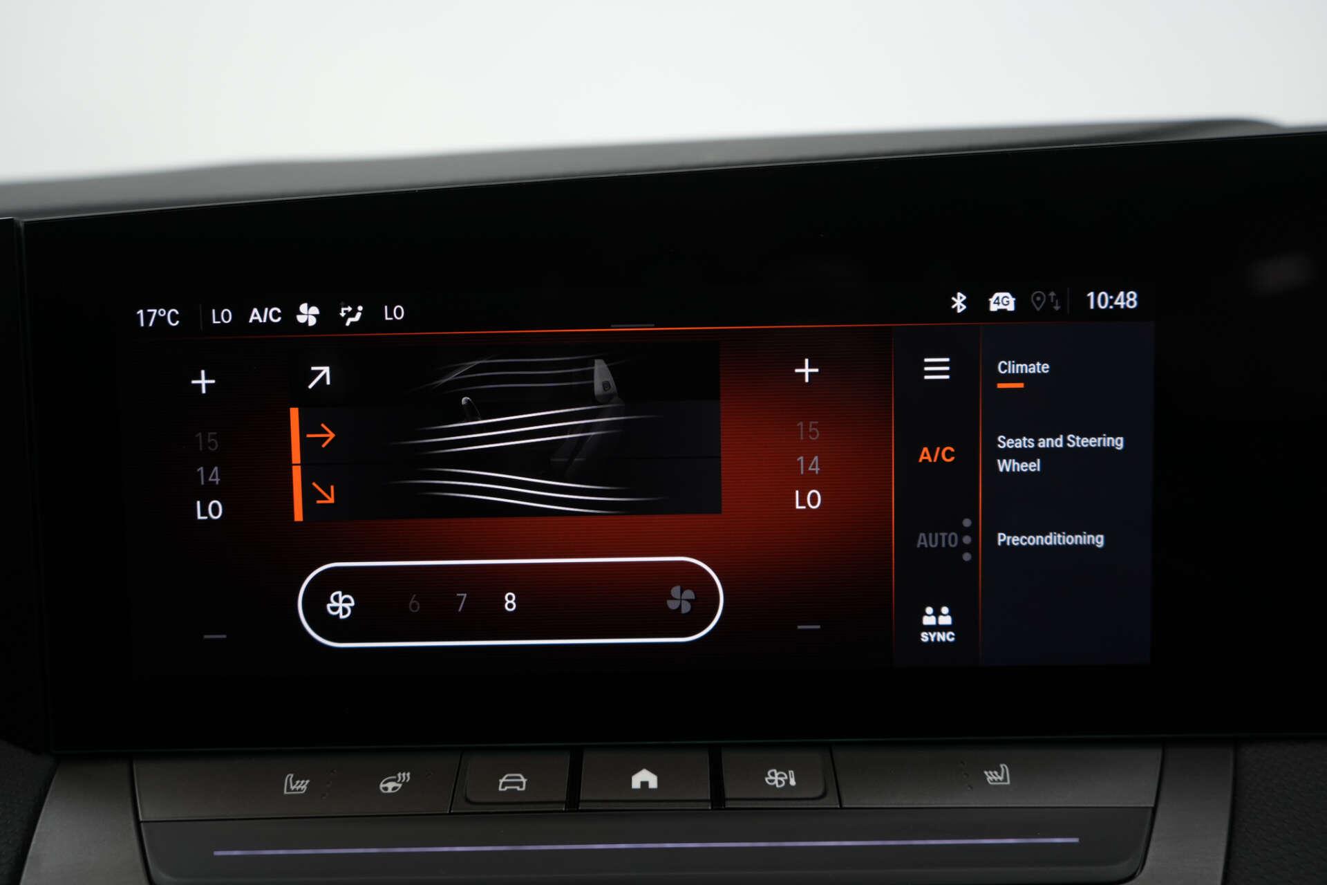 Vauxhall Astra Electric view 33