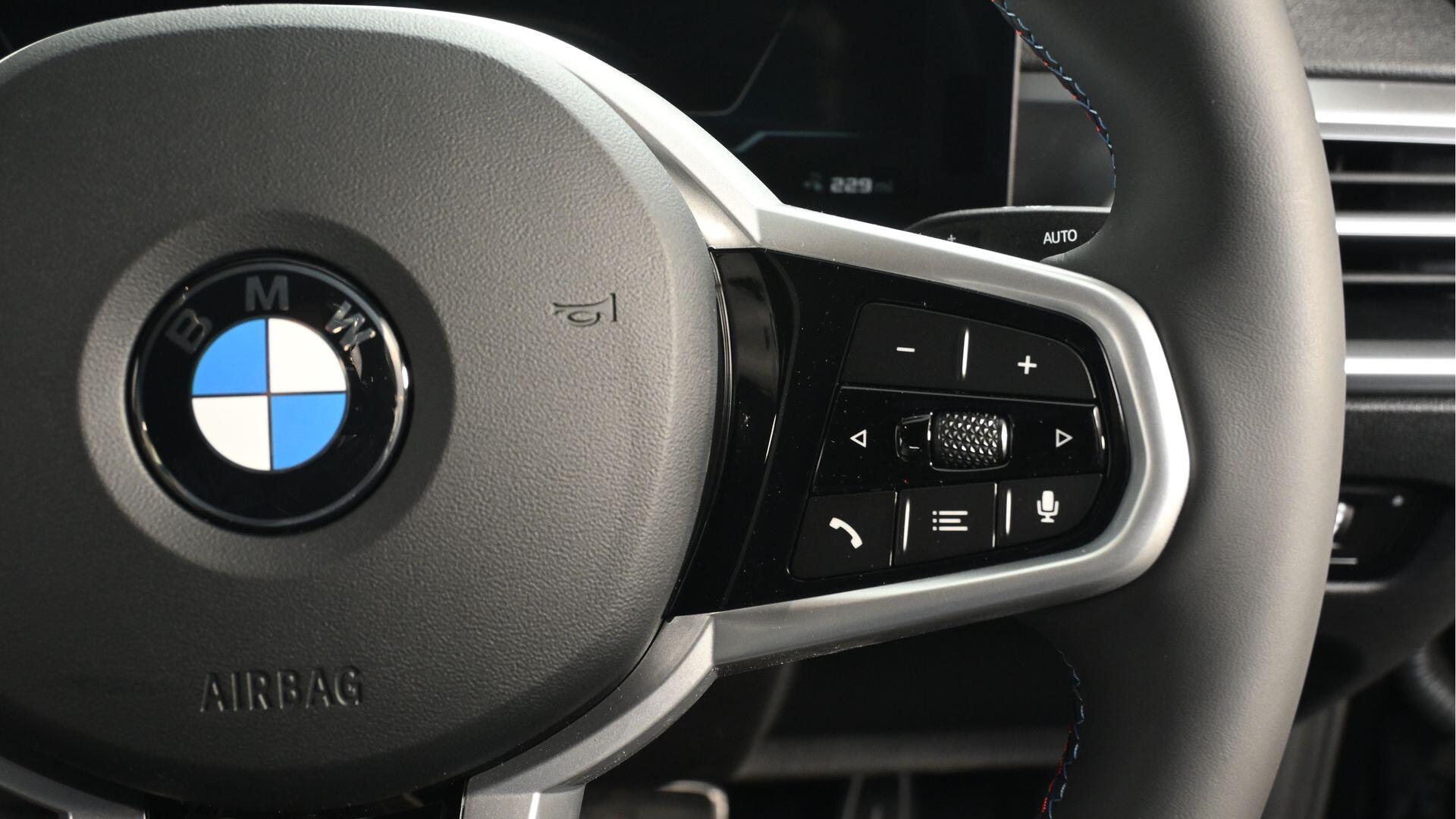 BMW i4 view 18