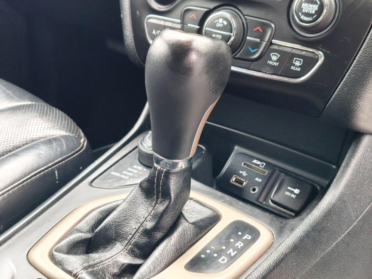 Jeep Cherokee view 18