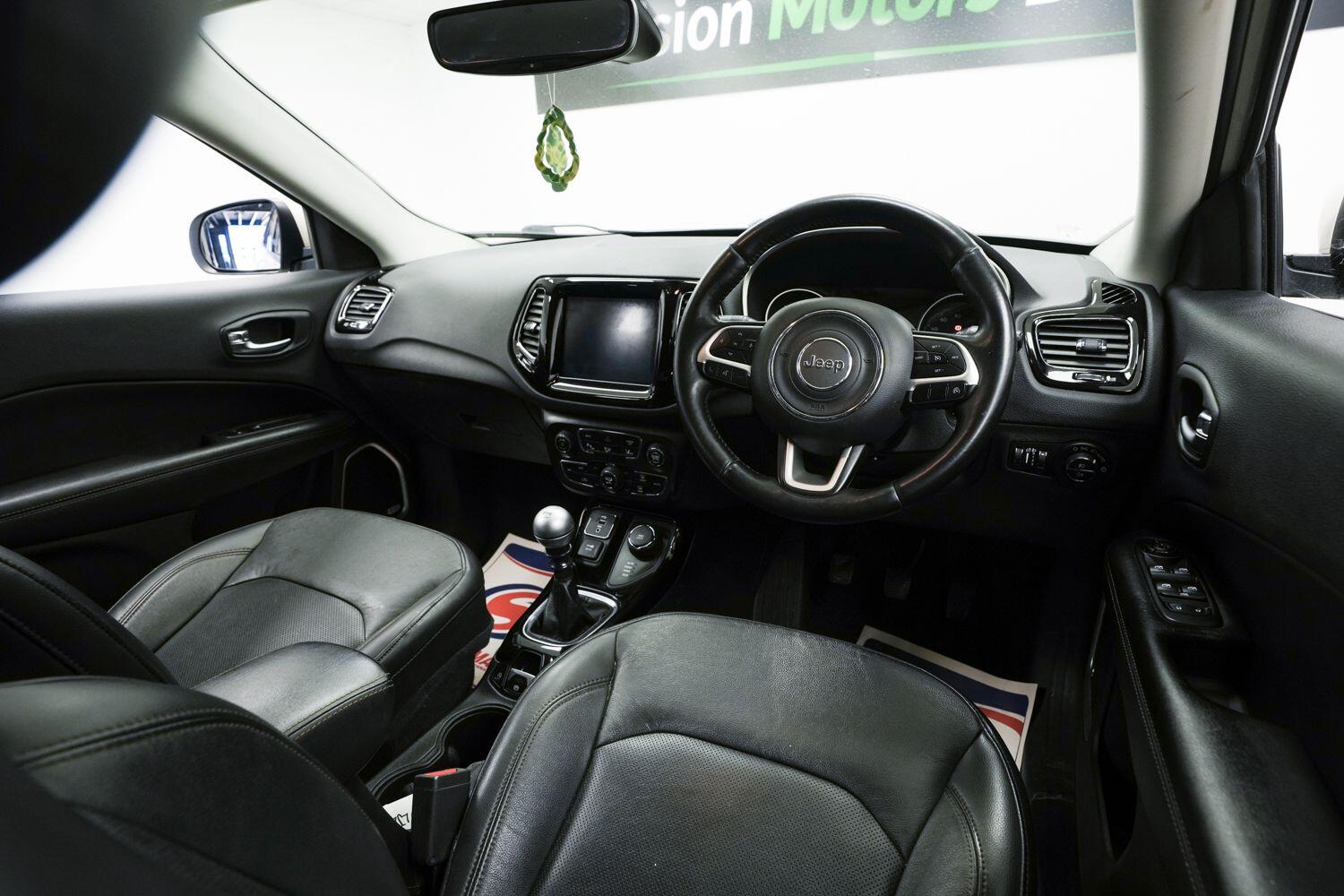 Jeep Compass view 8