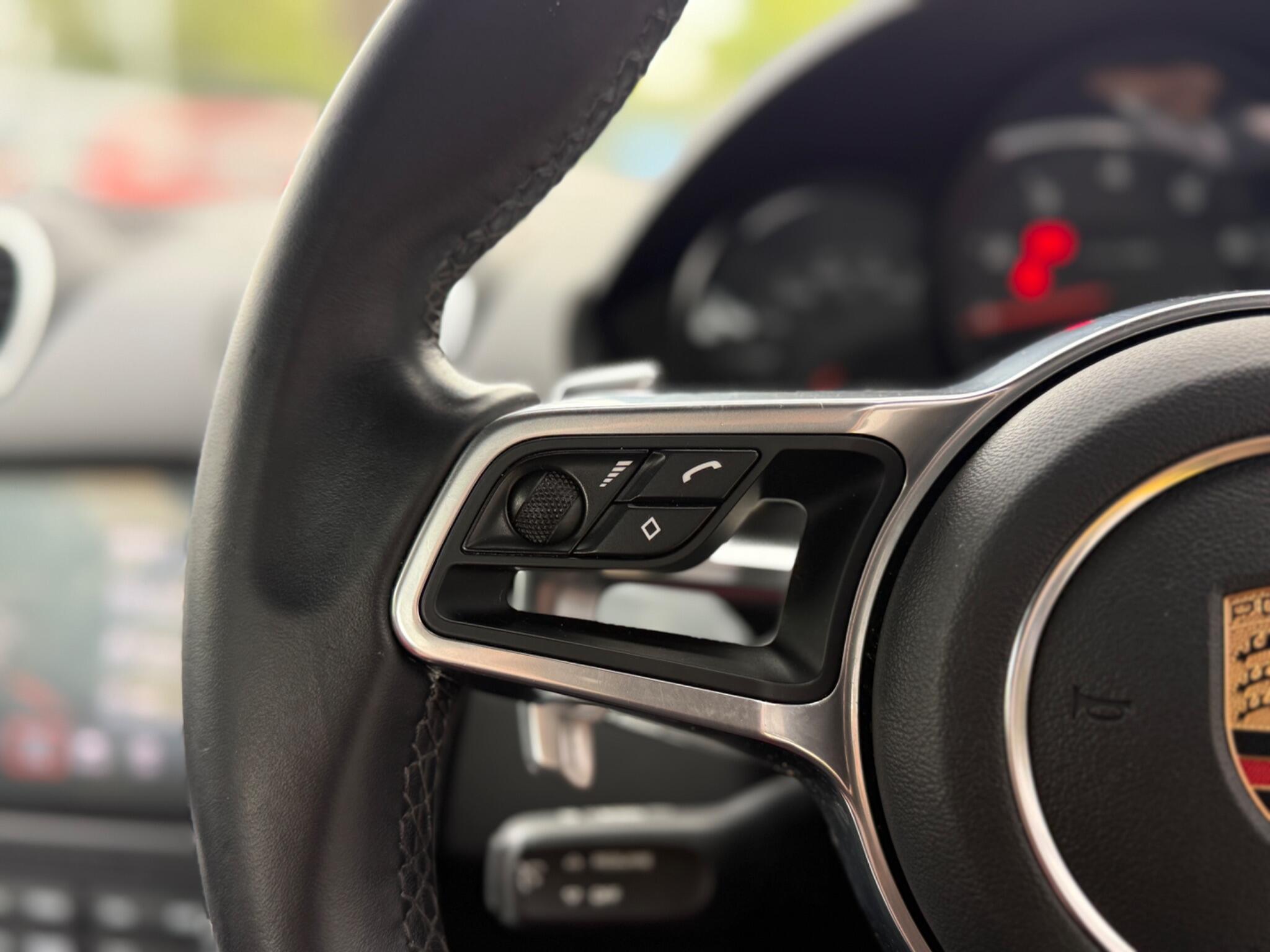 Porsche 718 Cayman view 61